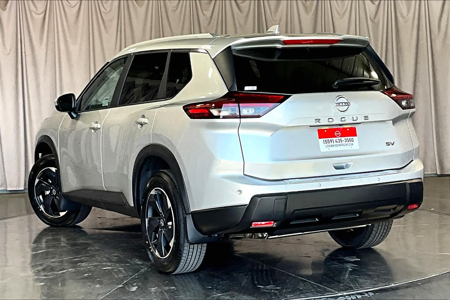 2024 Nissan Rogue SV 4