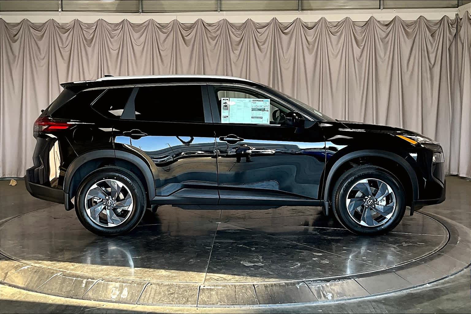 2024 Nissan Rogue SV 23