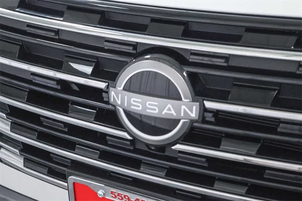 New 2025 Nissan Rogue SL New 2025 Nissan Rogue SL