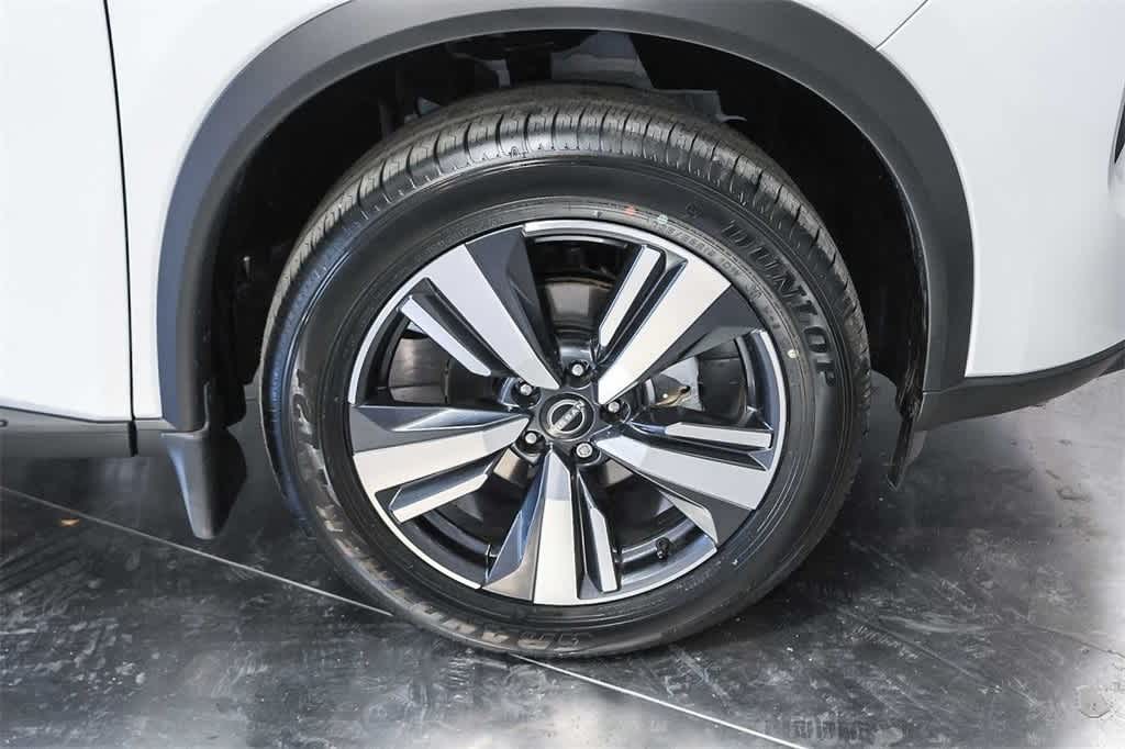New 2025 Nissan Rogue SL New 2025 Nissan Rogue SL