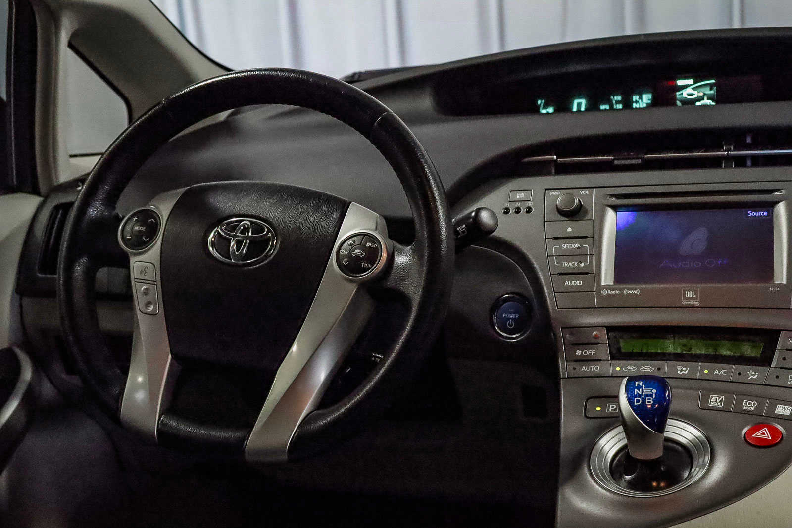 2015 Toyota Prius Five 15