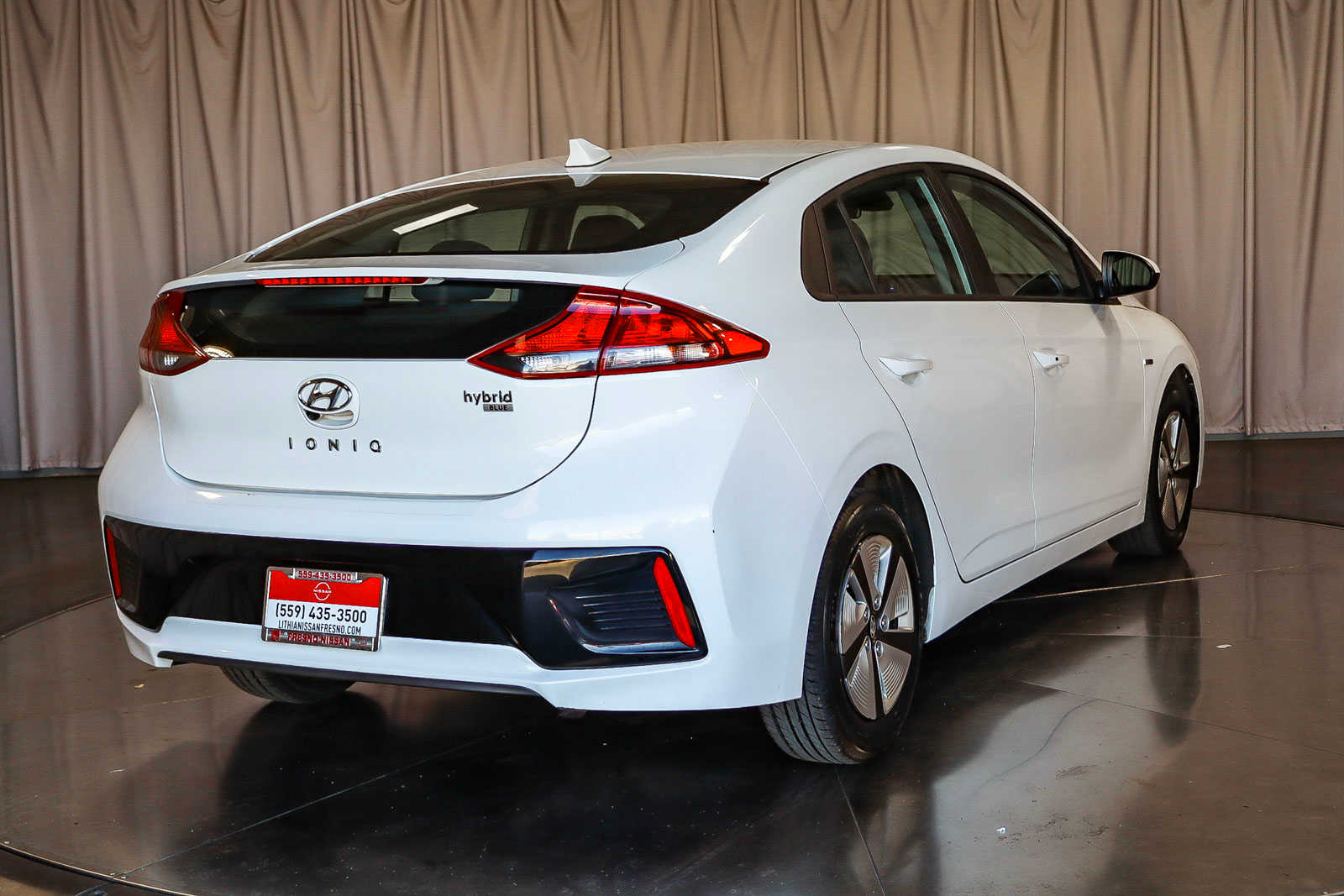 2020 Hyundai IONIQ Hybrid Blue 4