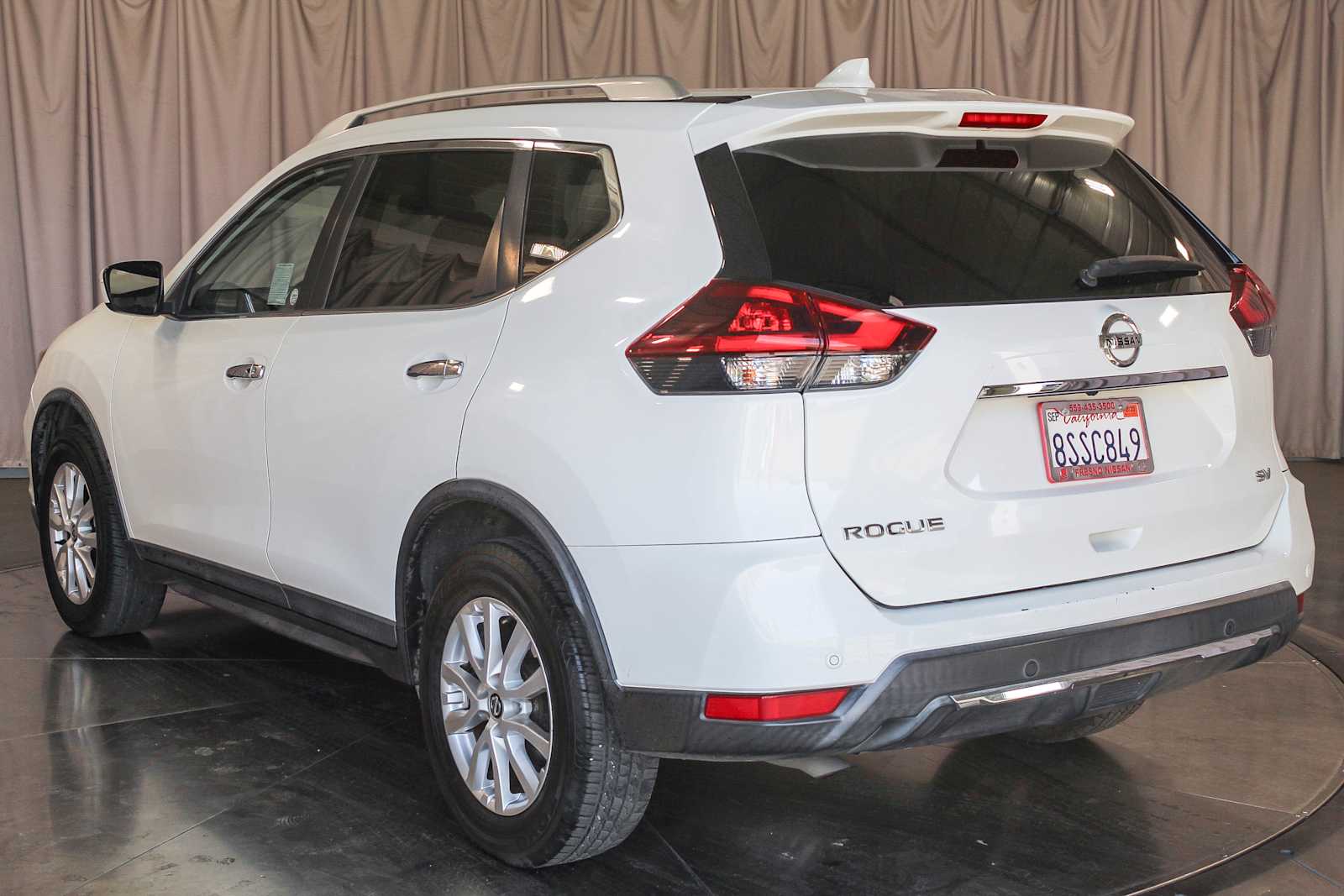 2019 Nissan Rogue SV 2