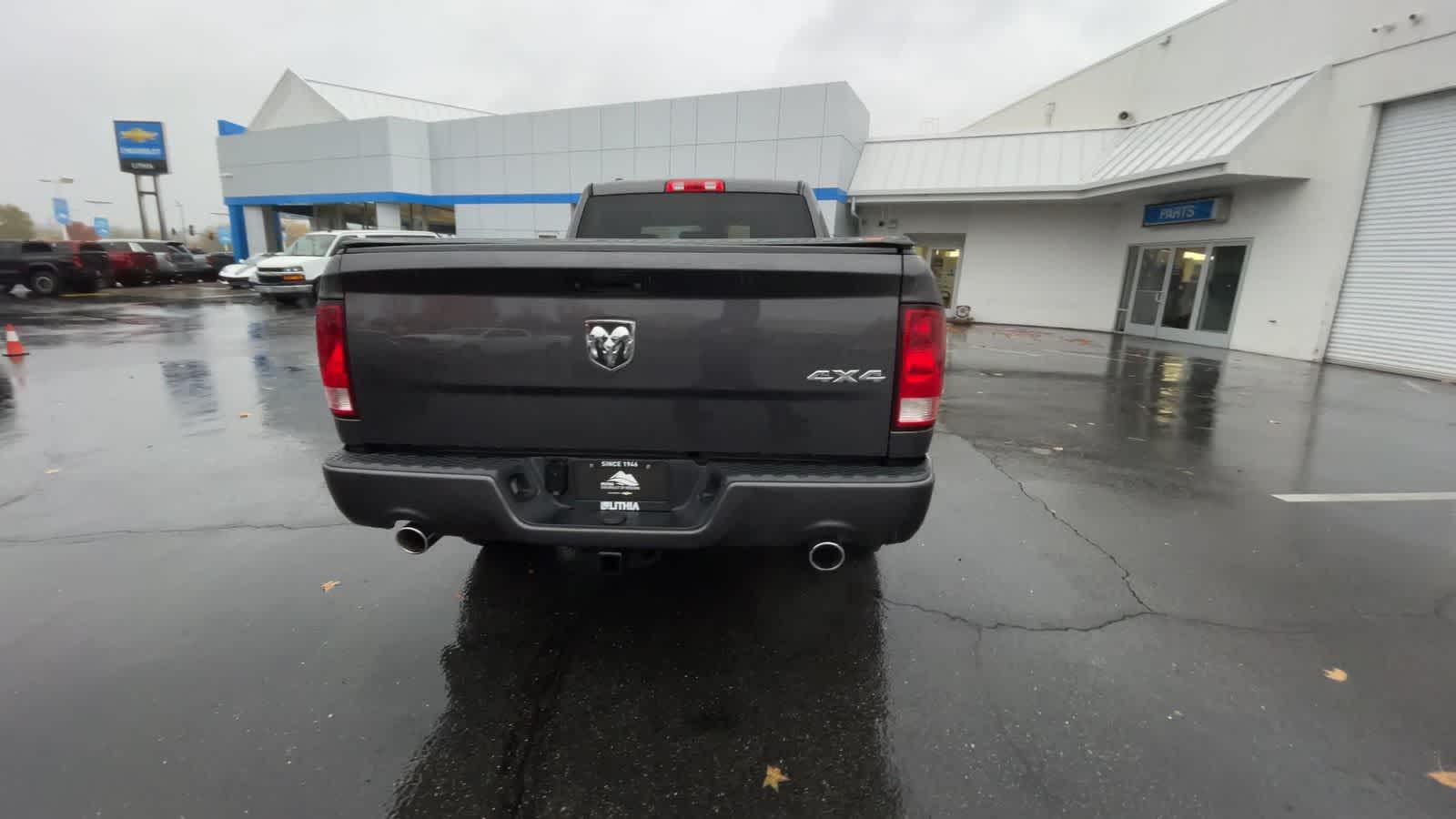 2016 Ram 1500 Express 4WD Quad Cab 140.5 7