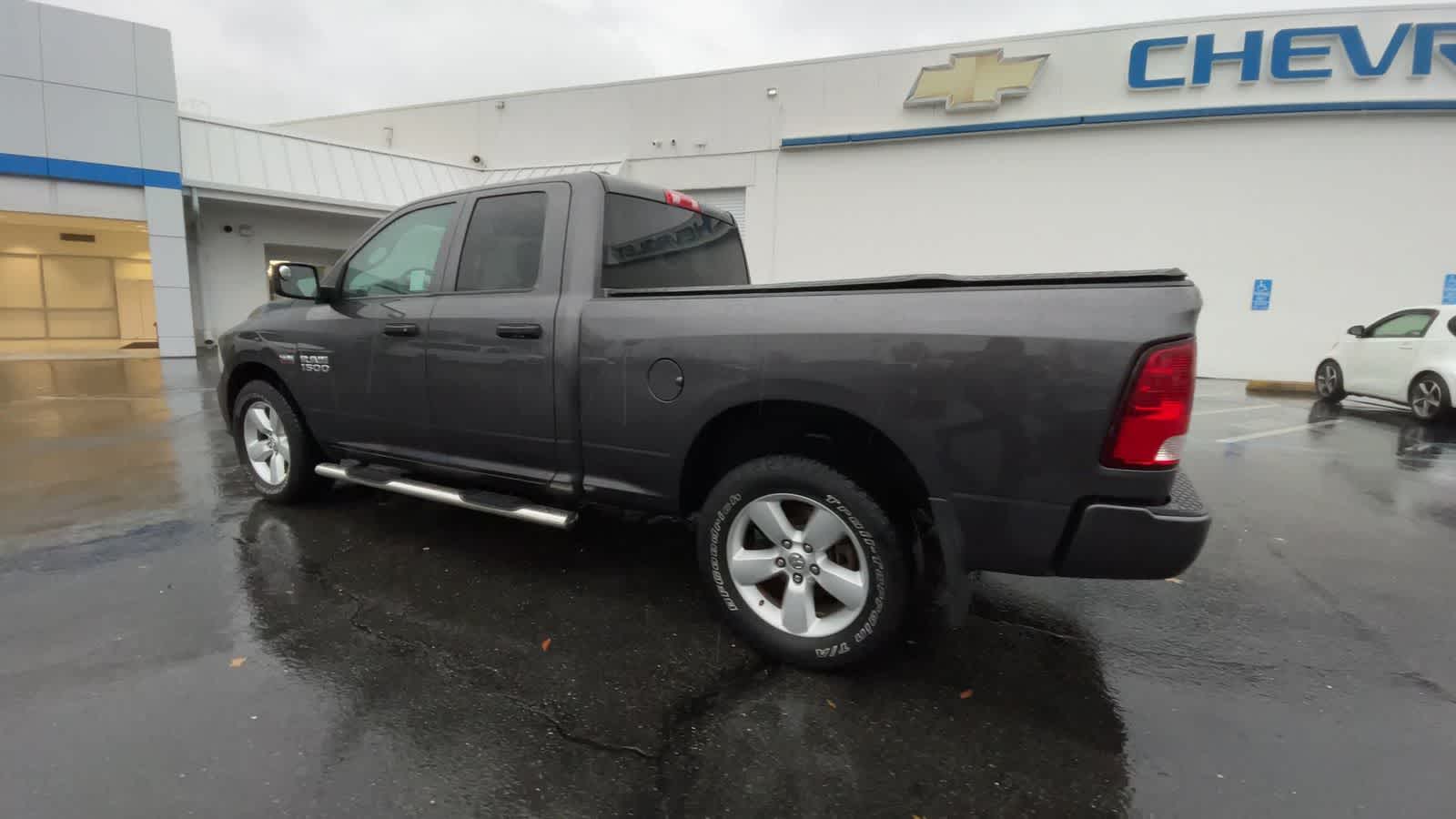 2016 Ram 1500 Express 4WD Quad Cab 140.5 6