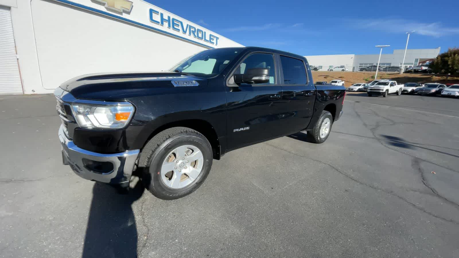 2021 Ram 1500 Big Horn 4x4 Crew Cab 57 Box 4