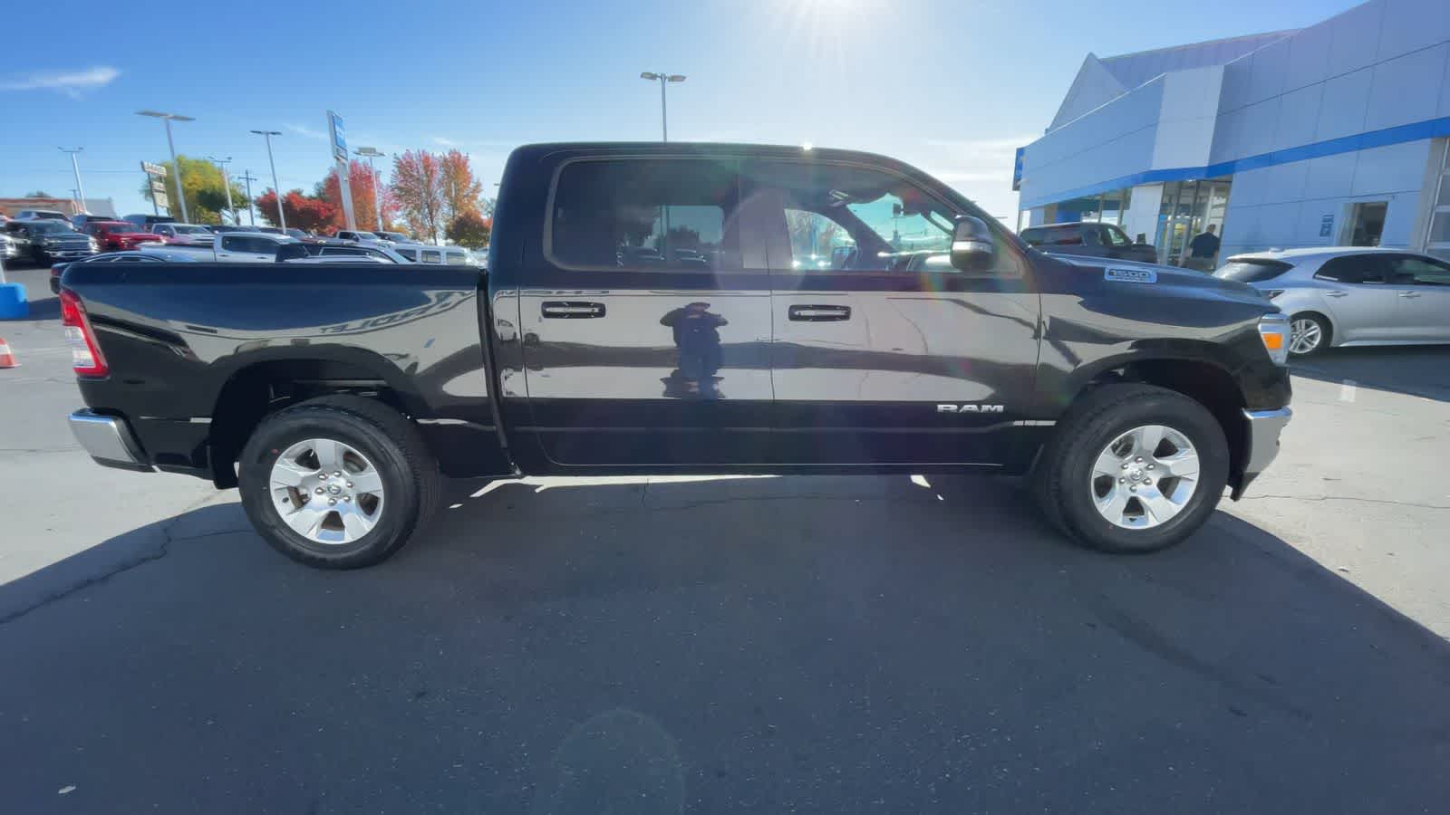 2021 Ram 1500 Big Horn 4x4 Crew Cab 57 Box 9