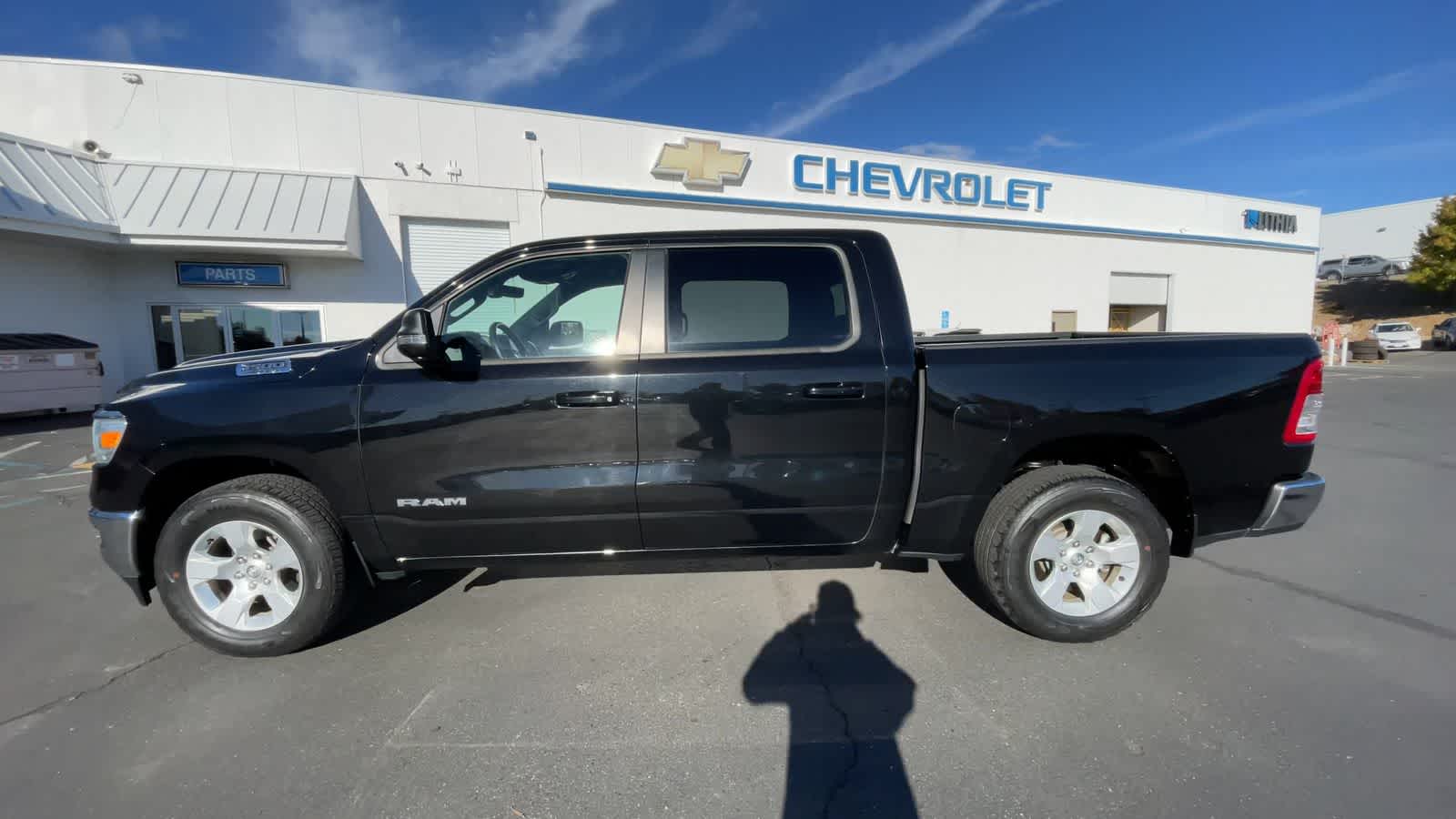 2021 Ram 1500 Big Horn 4x4 Crew Cab 57 Box 5