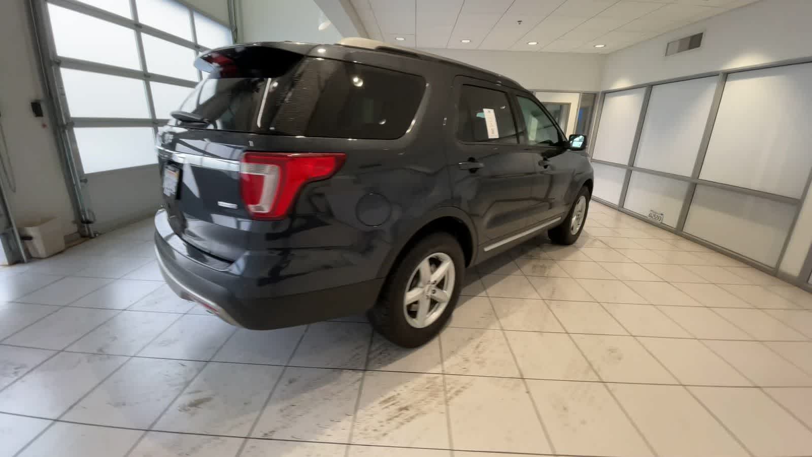 2017 Ford Explorer XLT 8