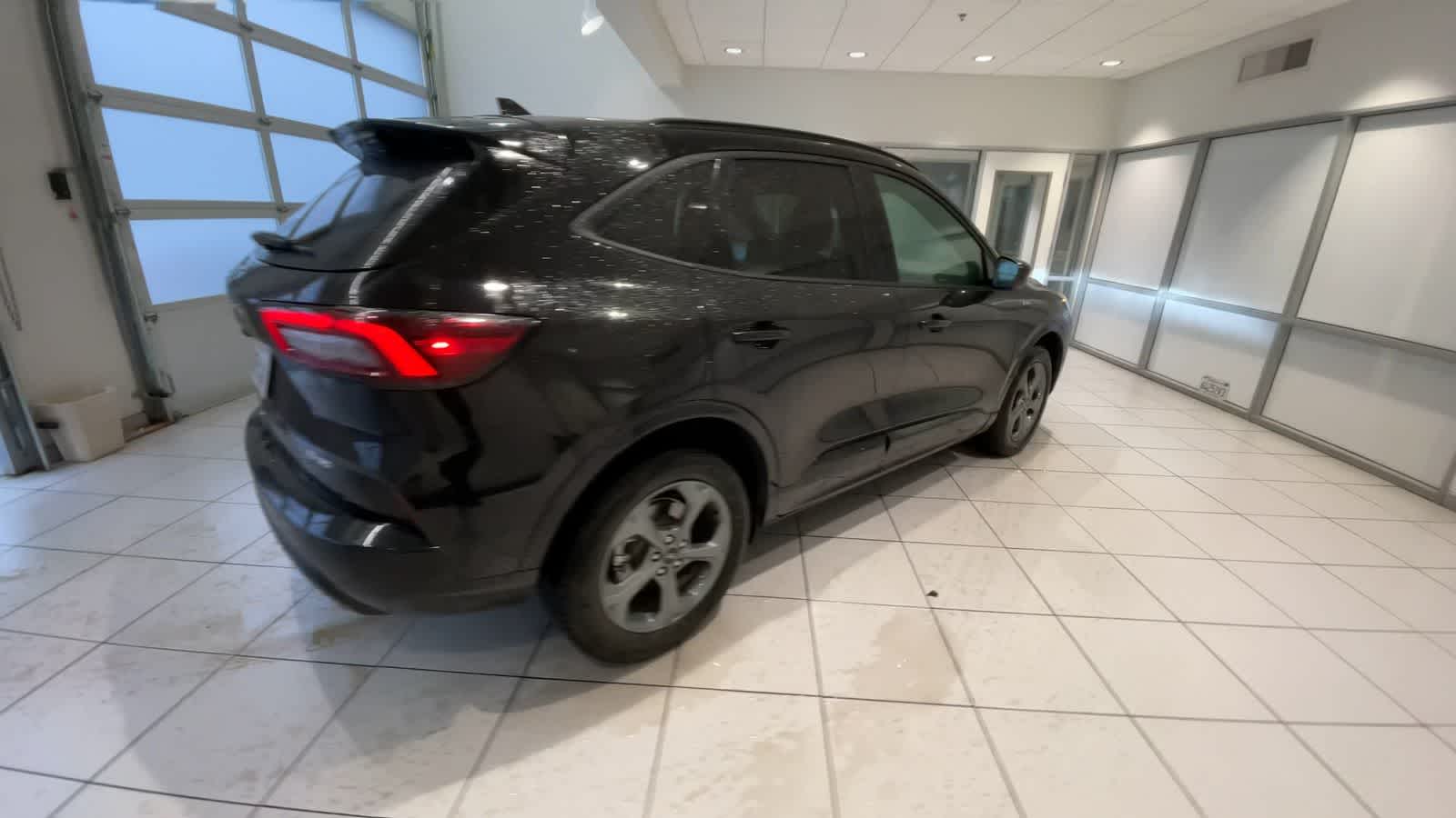 2023 Ford Escape ST-Line 8