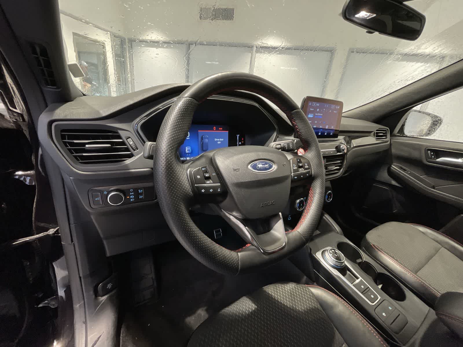 2023 Ford Escape ST-Line 16