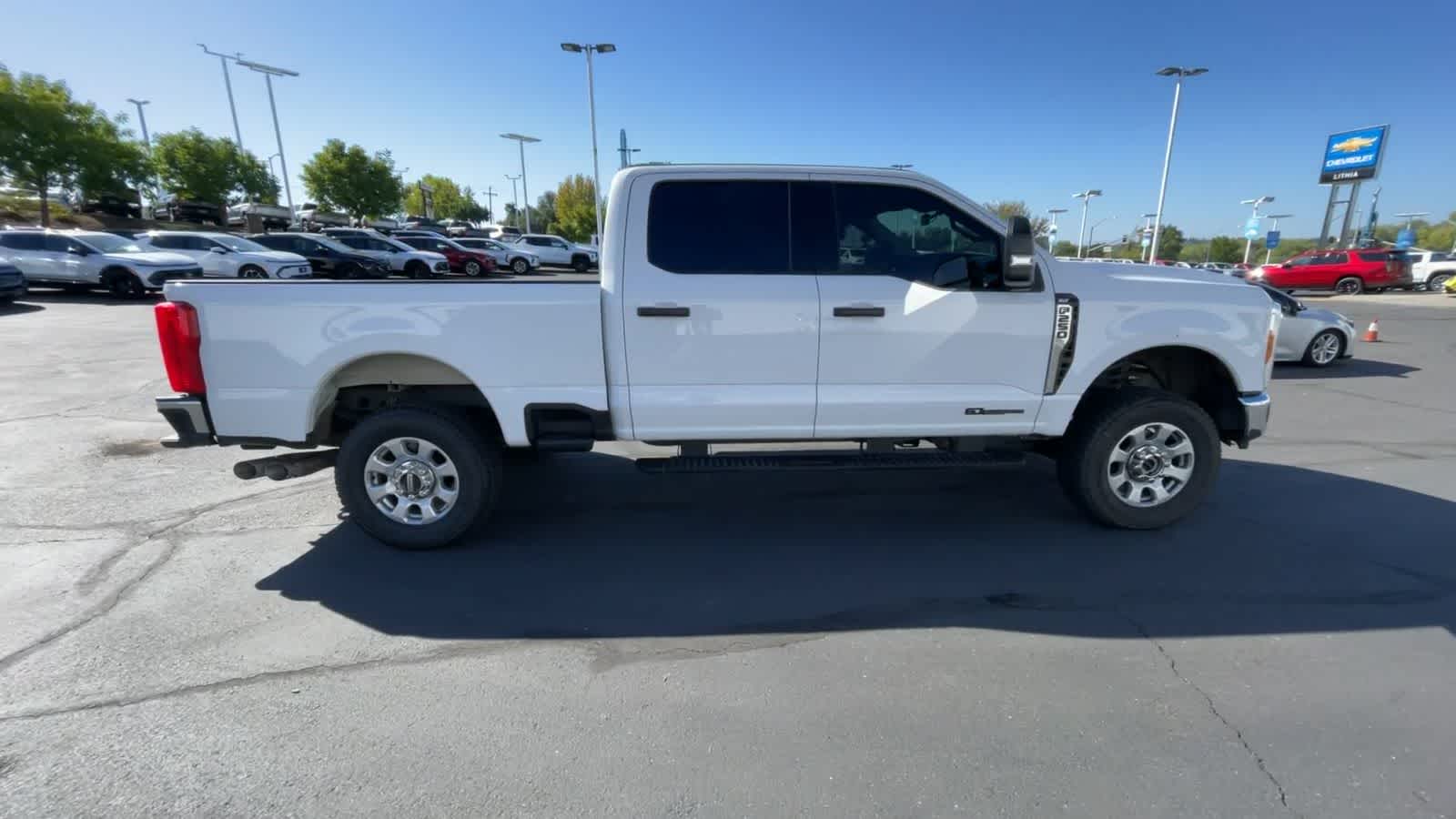 2023 Ford Super Duty F-250 SRW XLT 4WD Crew Cab 6.75 Box 9