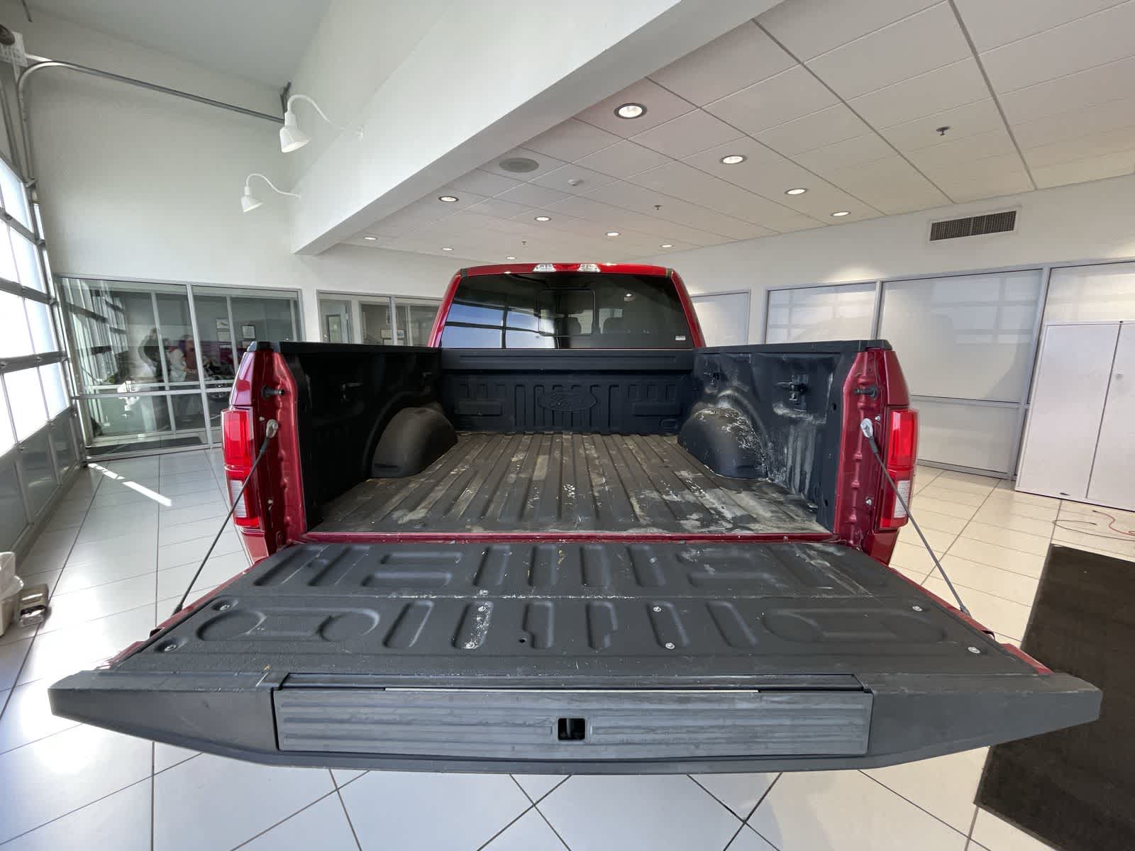 2019 Ford F-150 LARIAT 4WD SuperCrew 5.5 Box 26