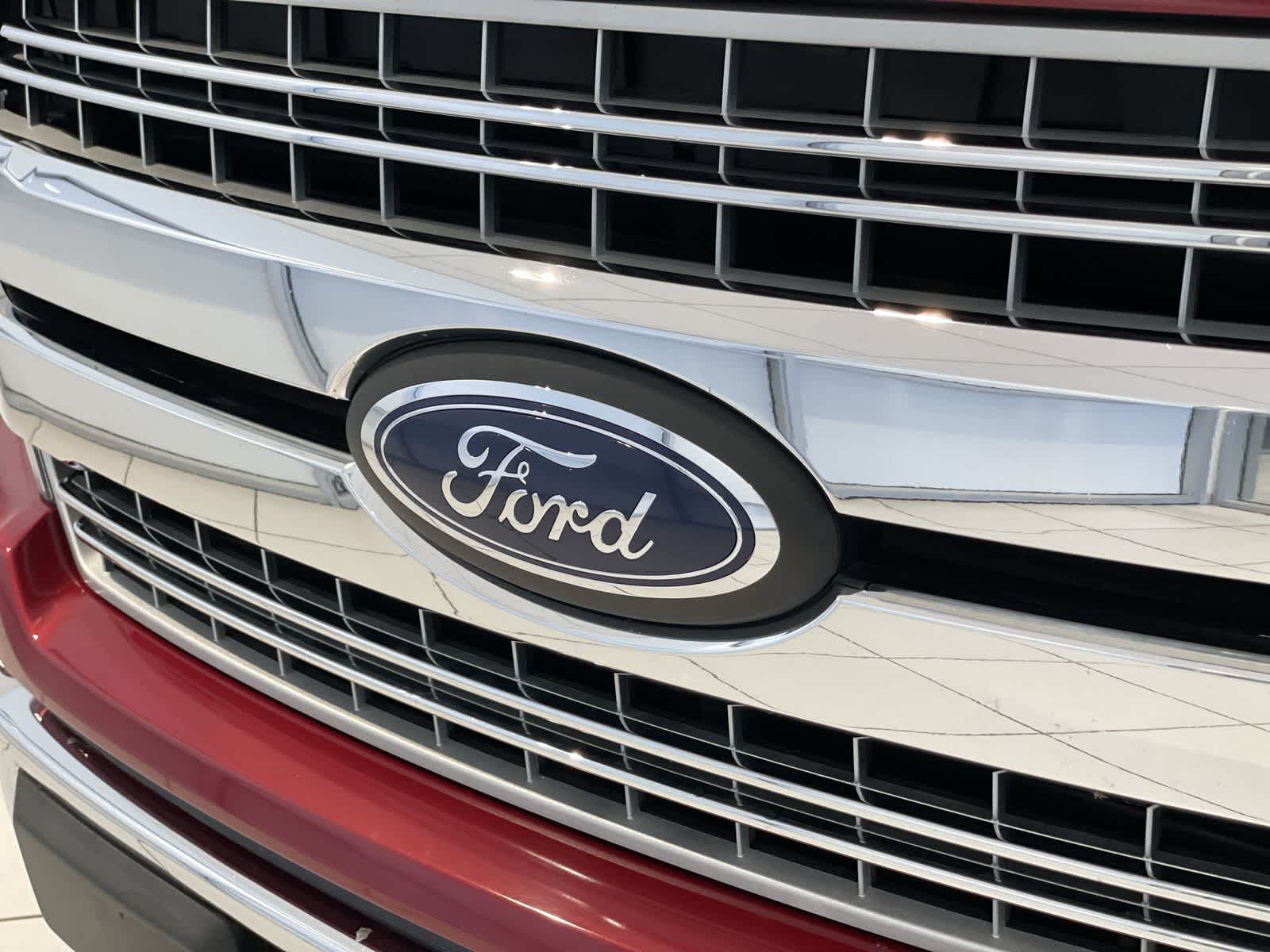 2019 Ford F-150 LARIAT 4WD SuperCrew 5.5 Box 31