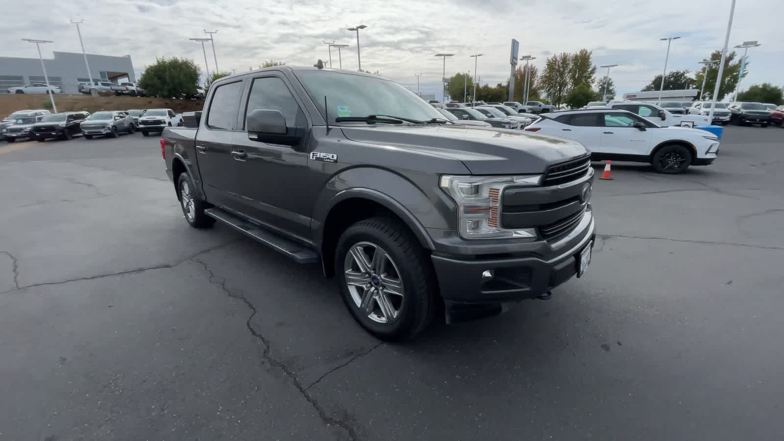 2018 Ford F-150 LARIAT 4WD SuperCrew 5.5 Box 2