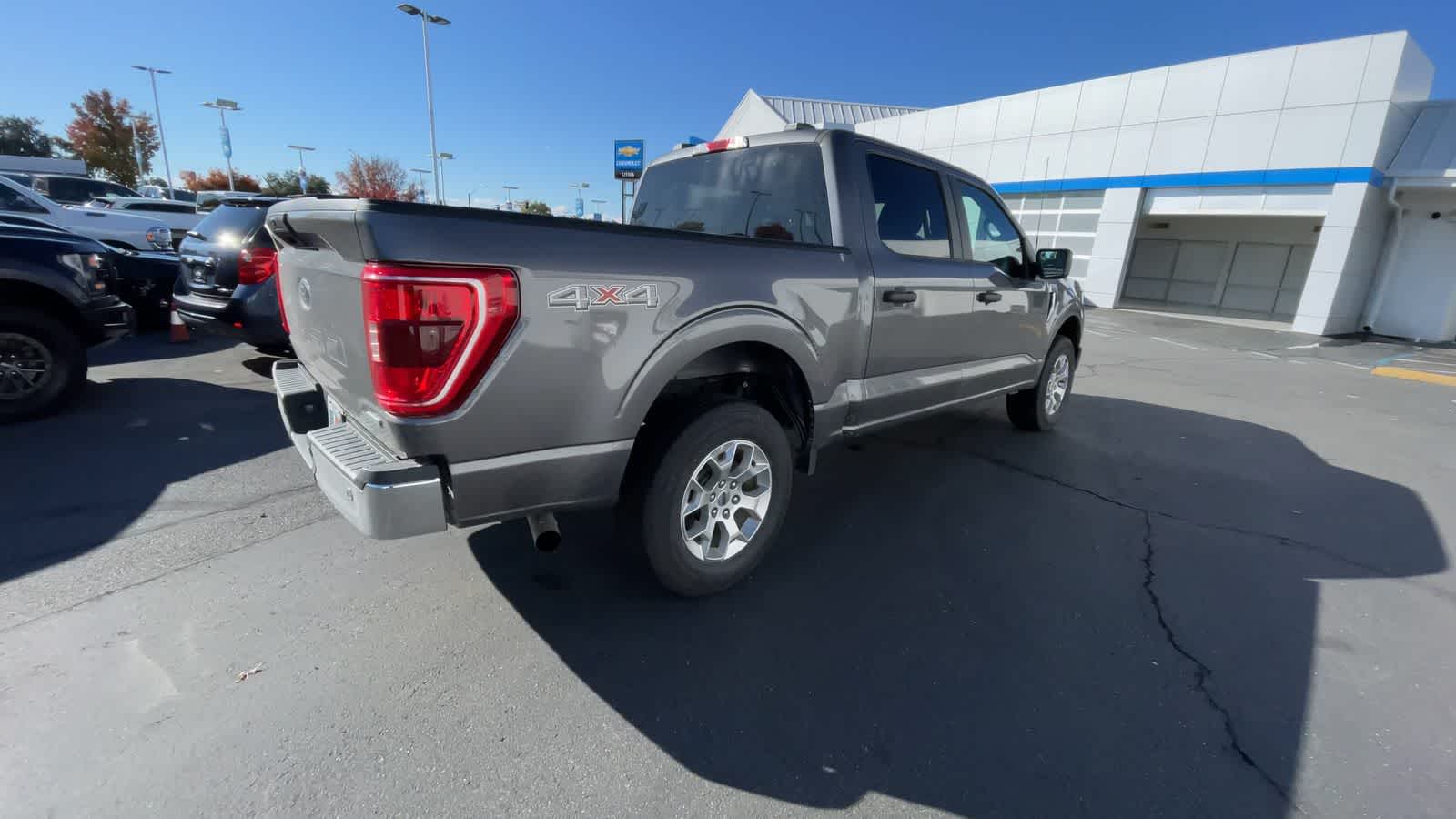 2023 Ford F-150 XLT 4WD SuperCrew 5.5 Box 8