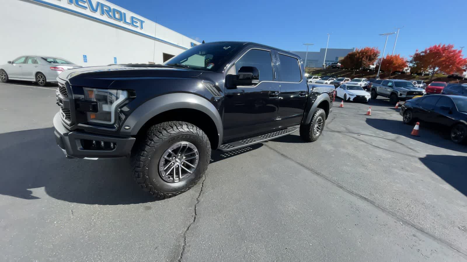 2019 Ford F-150 Raptor 4WD SuperCrew 5.5 Box 4