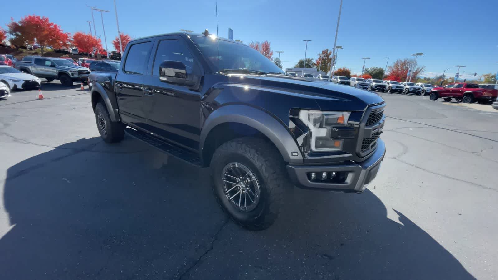 2019 Ford F-150 Raptor 4WD SuperCrew 5.5 Box 2