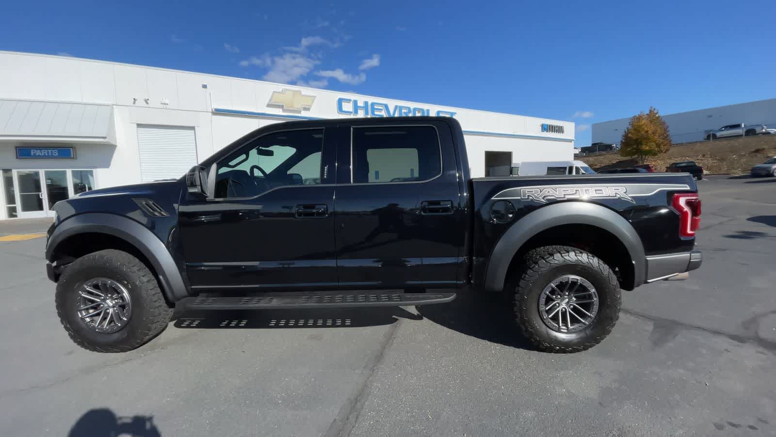 2019 Ford F-150 Raptor 4WD SuperCrew 5.5 Box 5