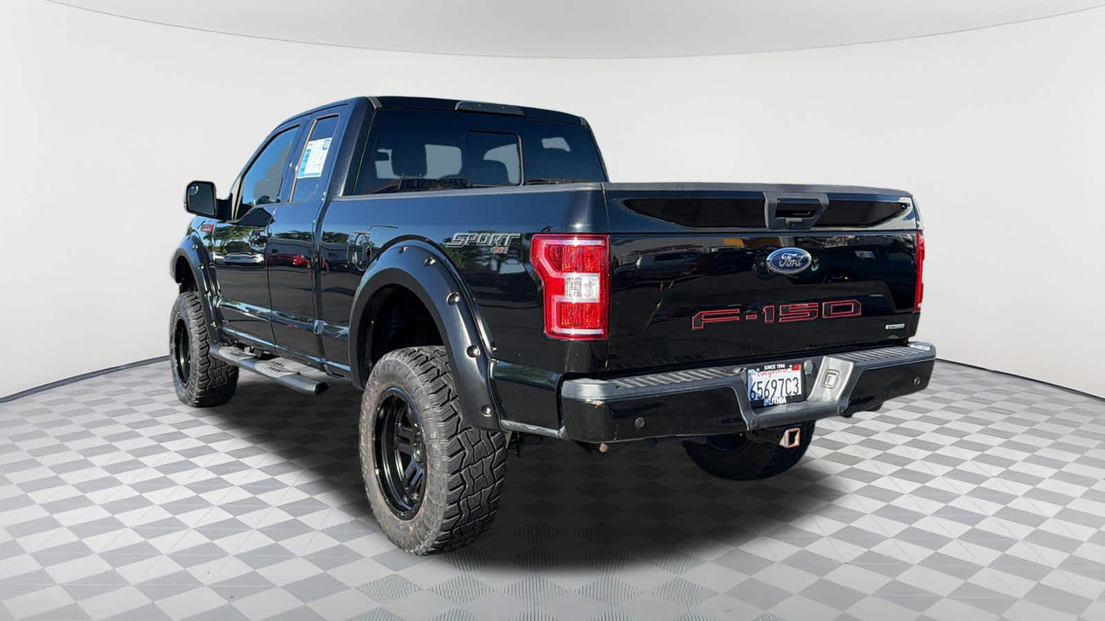 View vehicle photo 7