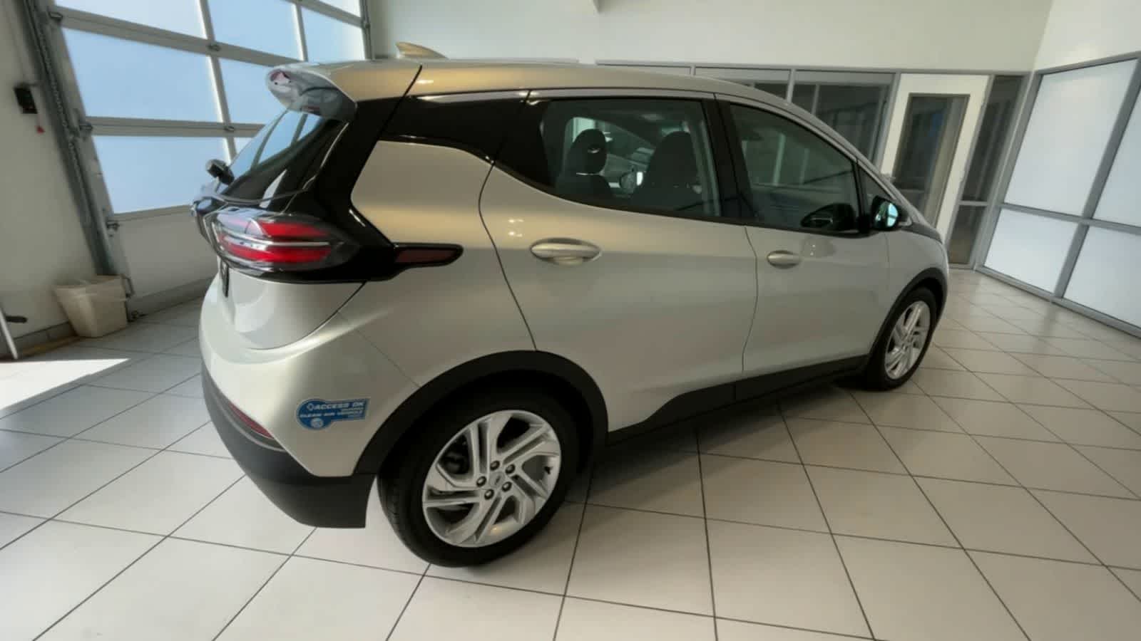 2022 Chevrolet Bolt EV 1LT 8