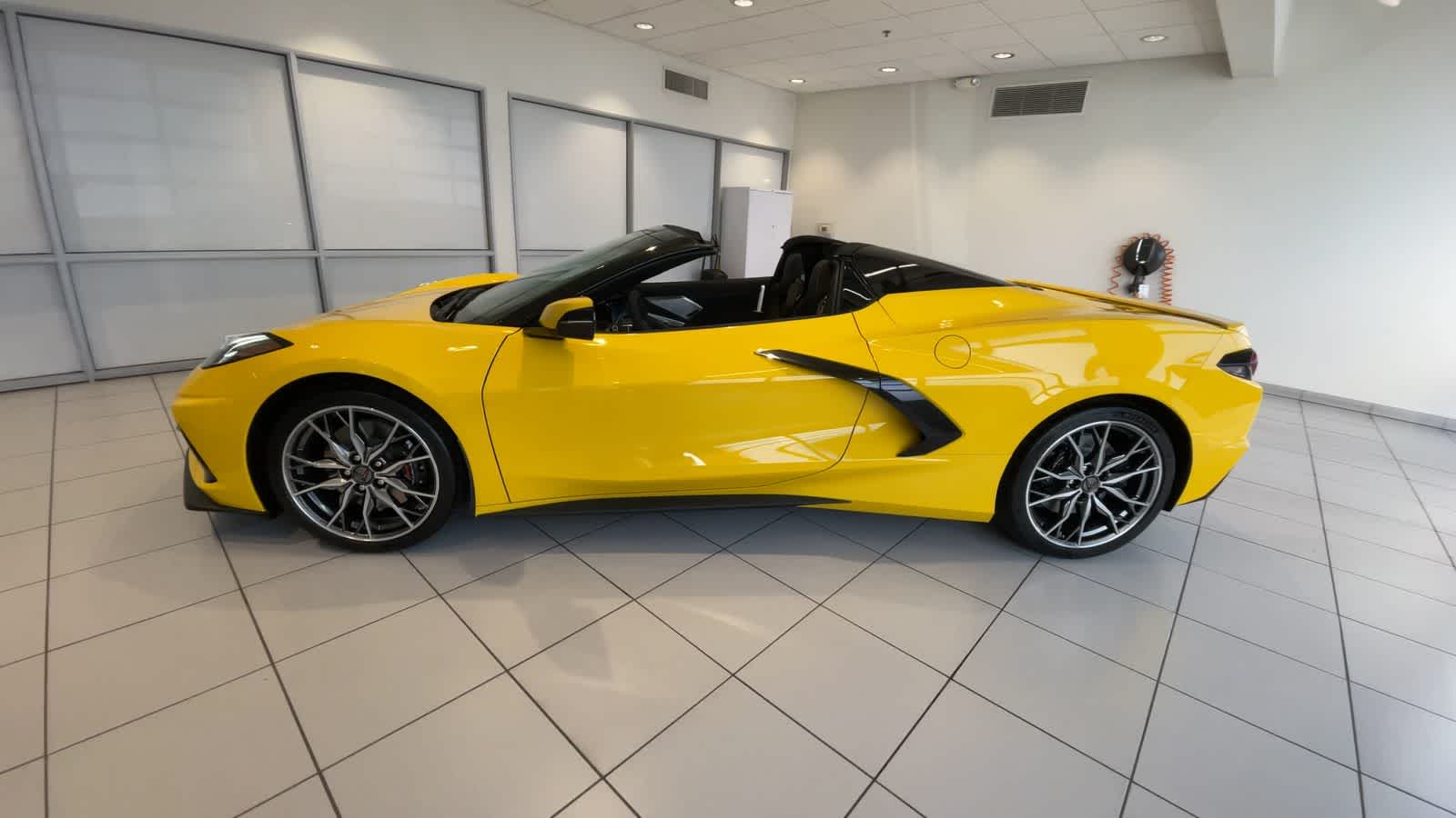 2025 Chevrolet Corvette 2LT 5