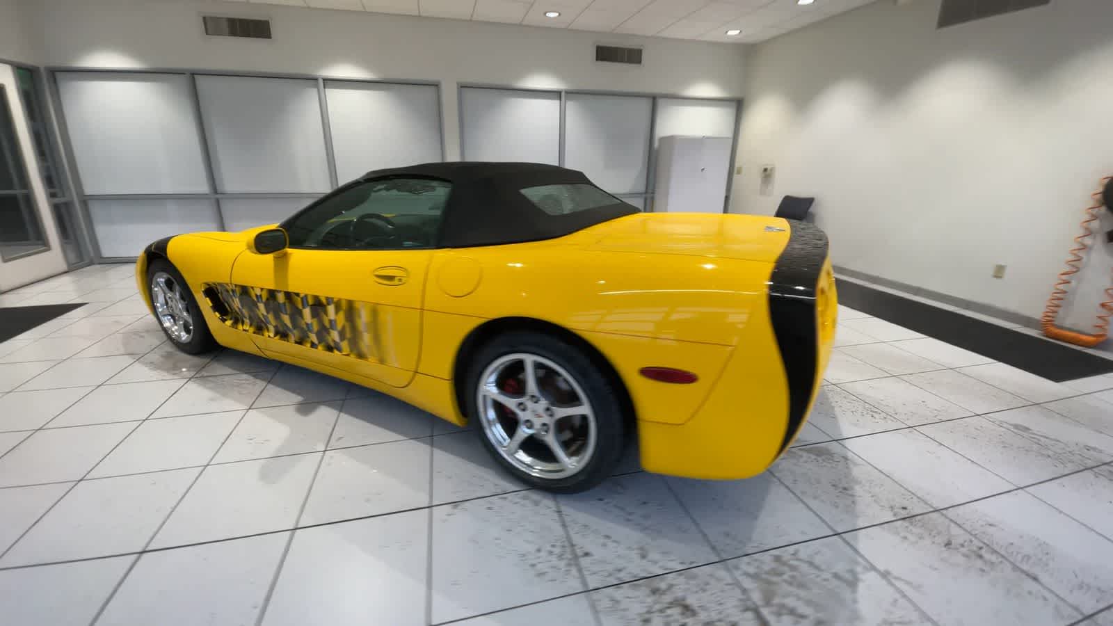 2003 Chevrolet Corvette  6