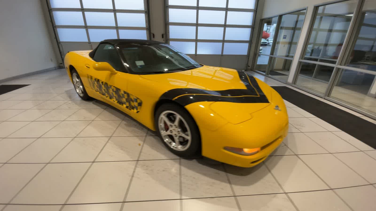 2003 Chevrolet Corvette  2