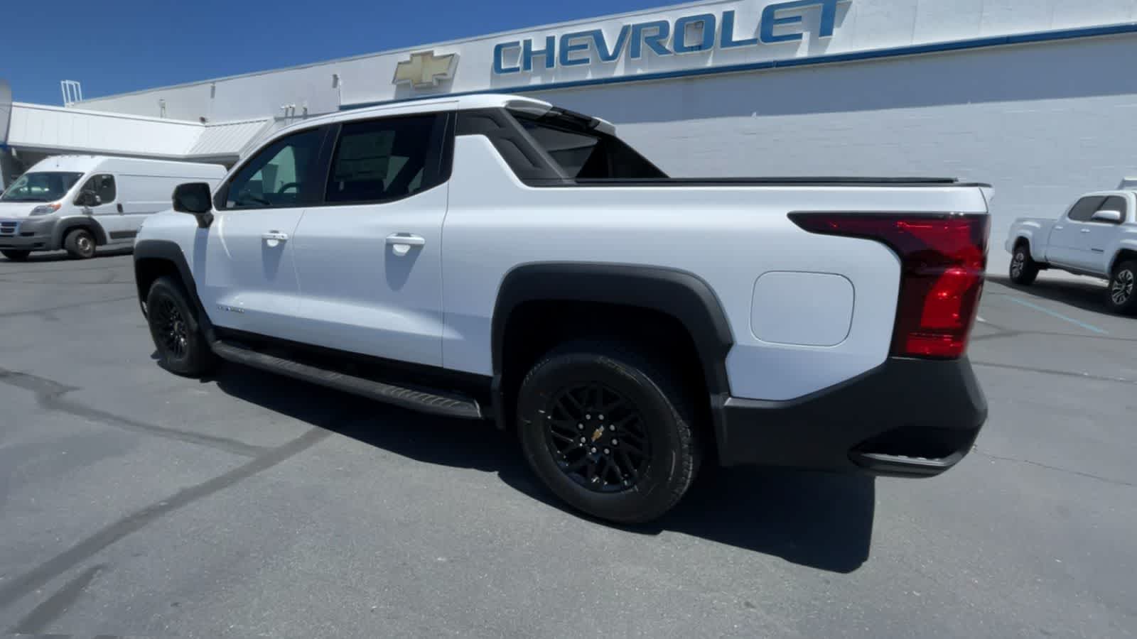 2024 Chevrolet Silverado EV Work Truck e4WD Crew Cab 6