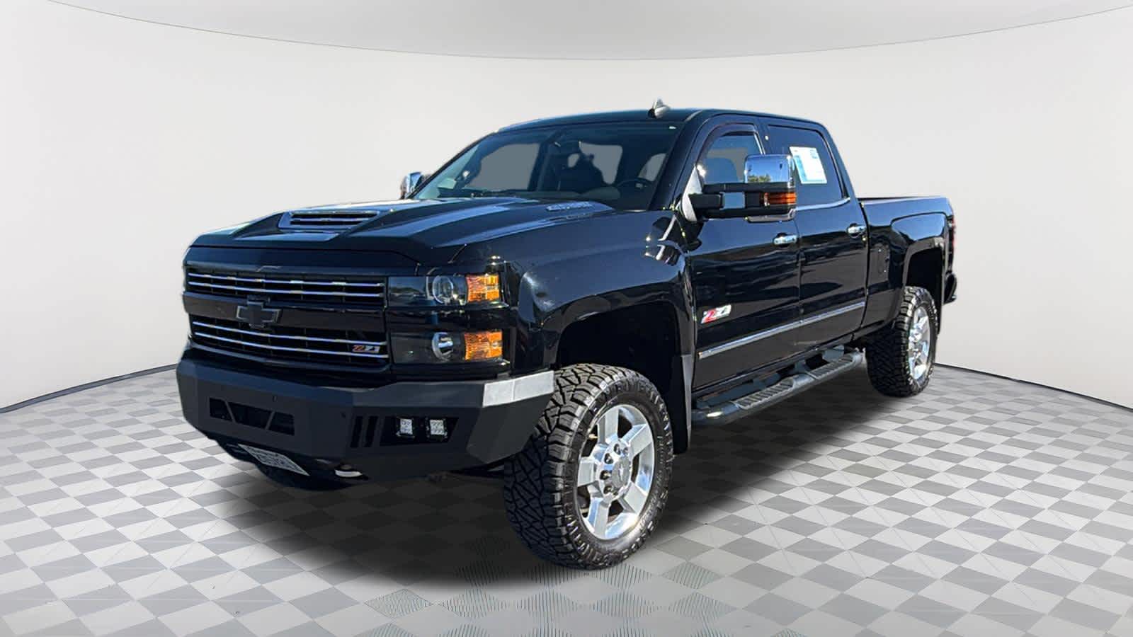 2017 Chevrolet Silverado 2500HD LTZ Crew Cab 4WD