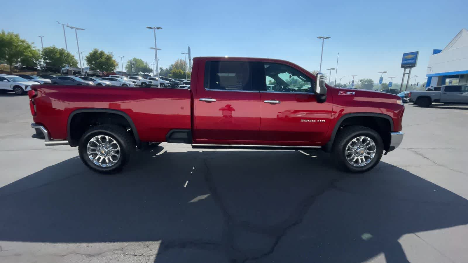 2025 Chevrolet Silverado 3500HD LTZ 4WD Crew Cab 172 9