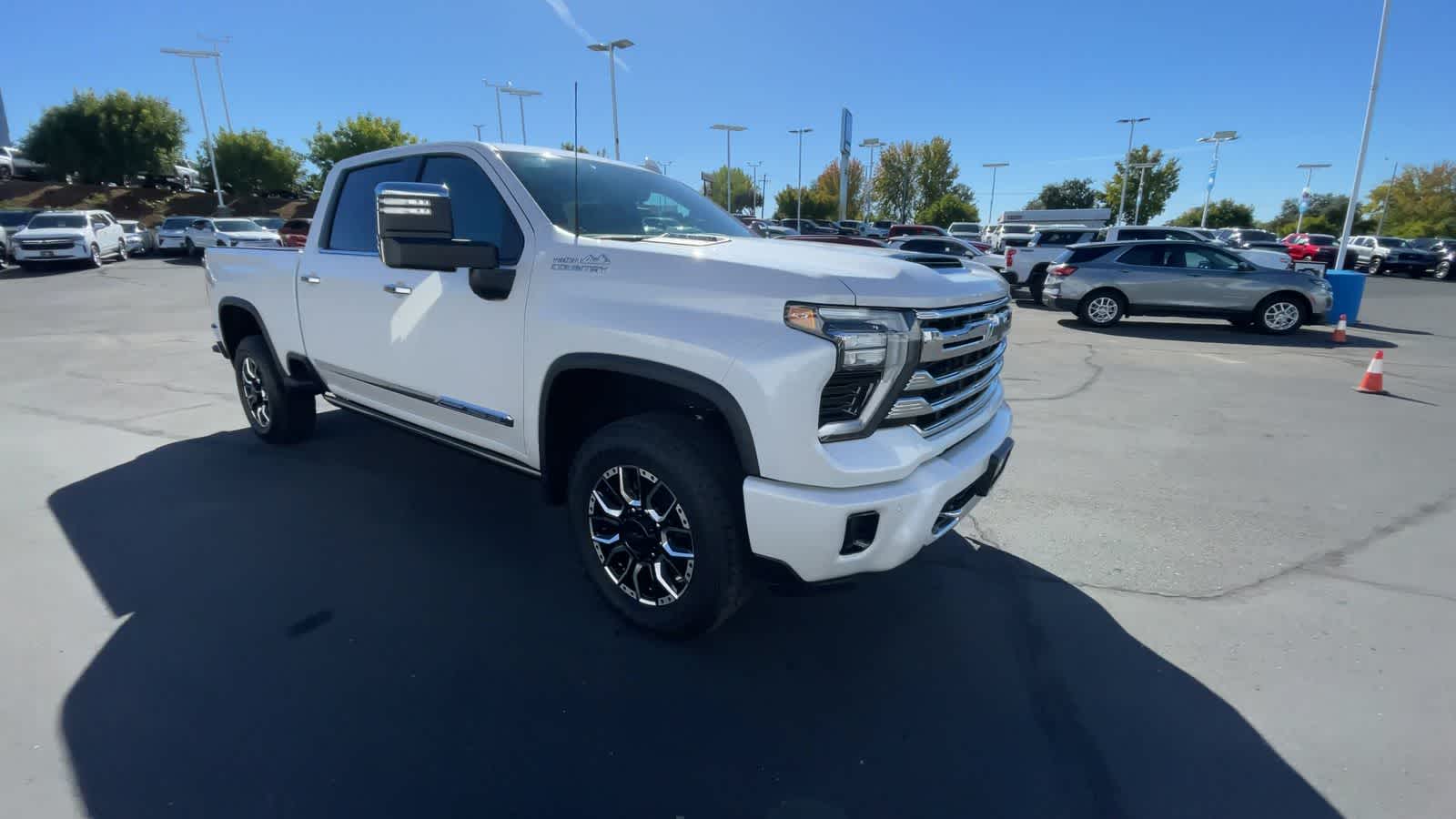 2025 Chevrolet Silverado 3500HD High Country 4WD Crew Cab 159 2