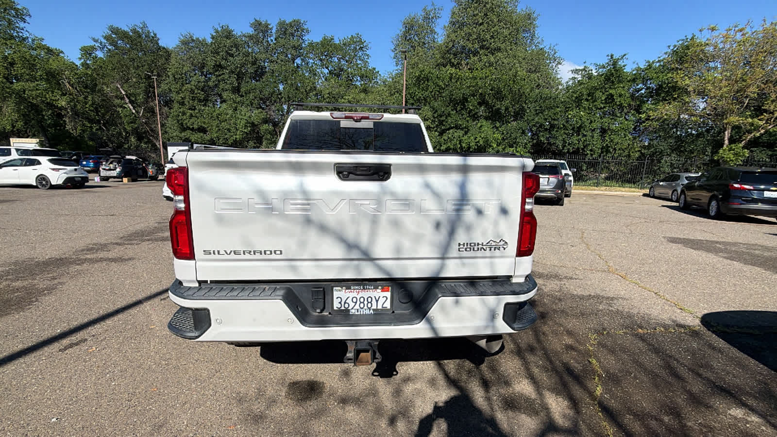 View vehicle photo 6