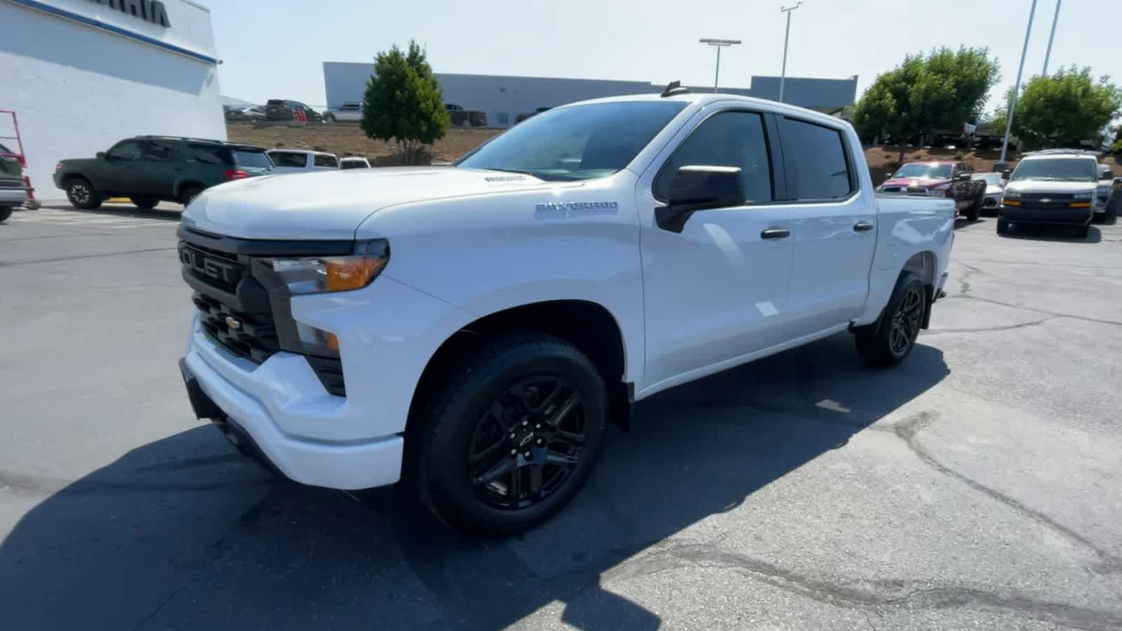 2024 Chevrolet Silverado 1500 Custom 4WD Crew Cab 147 4