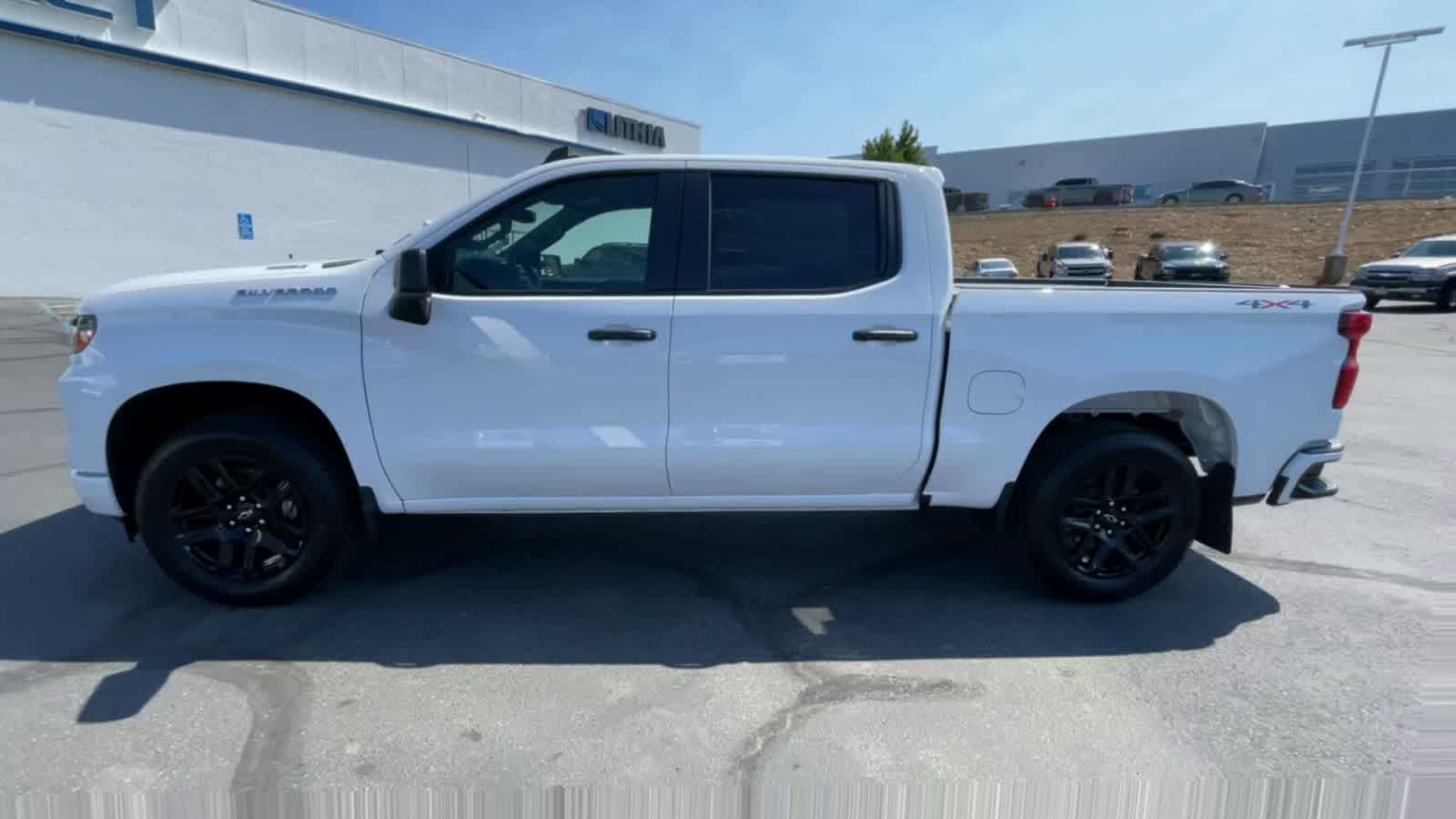 2024 Chevrolet Silverado 1500 Custom 4WD Crew Cab 147 5