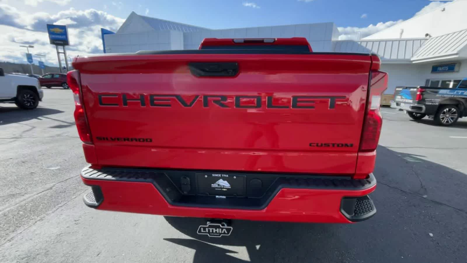 2024 Chevrolet Silverado 1500 Custom 4WD Crew Cab 147 7