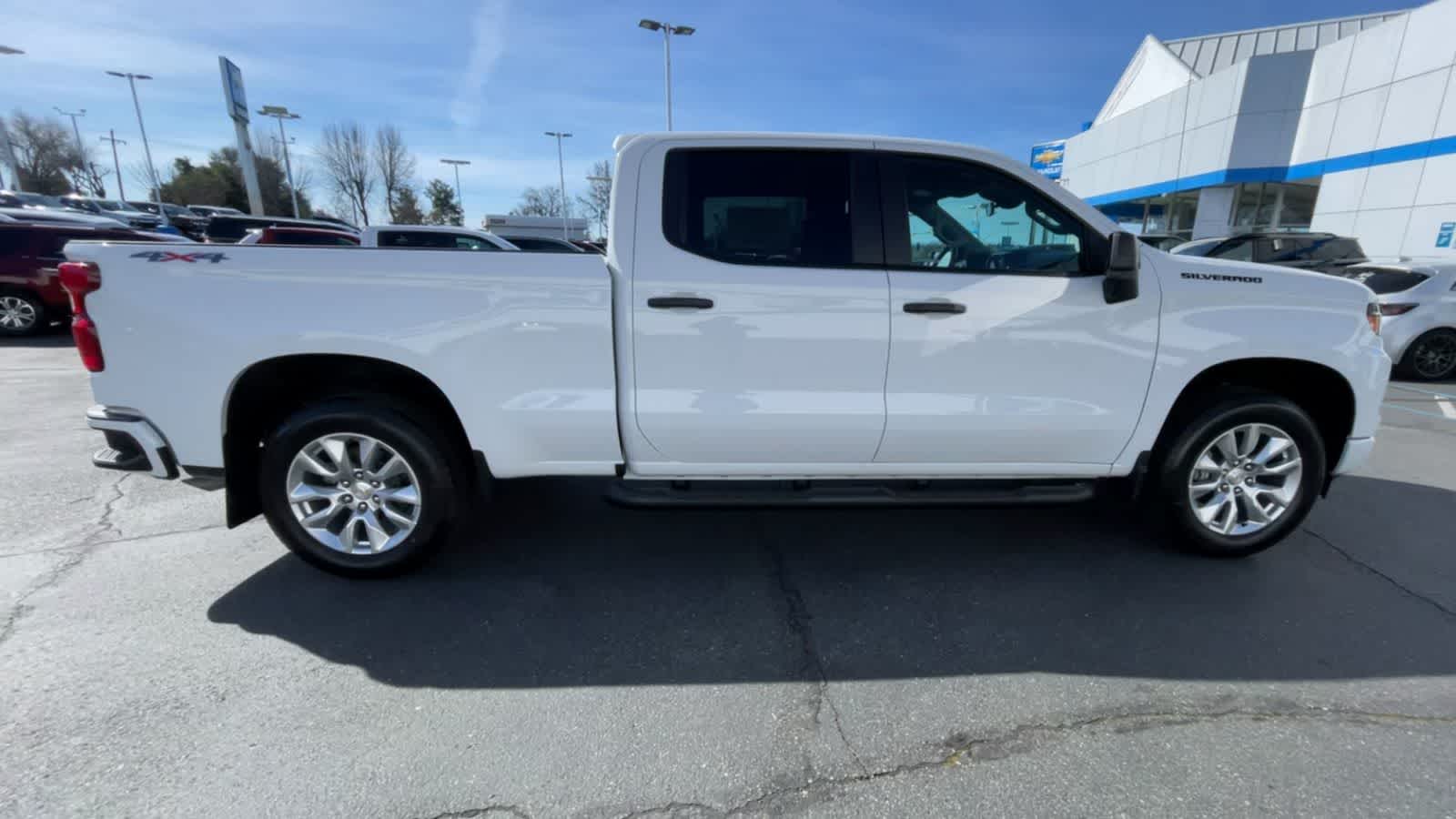 2024 Chevrolet Silverado 1500 Custom 4WD Crew Cab 157 9