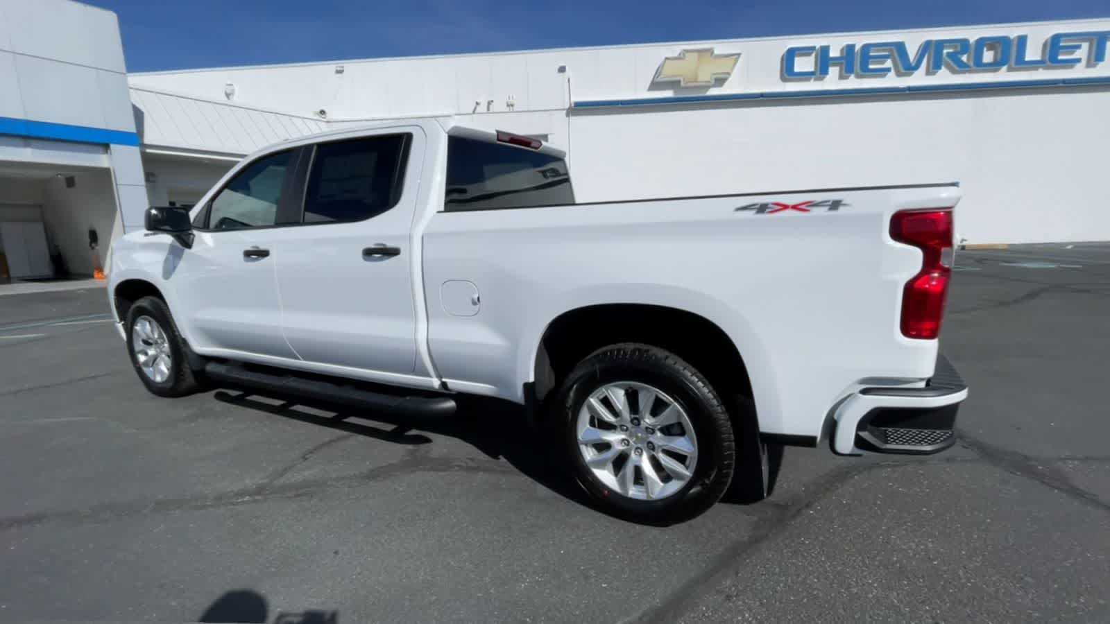 2024 Chevrolet Silverado 1500 Custom 4WD Crew Cab 157 6