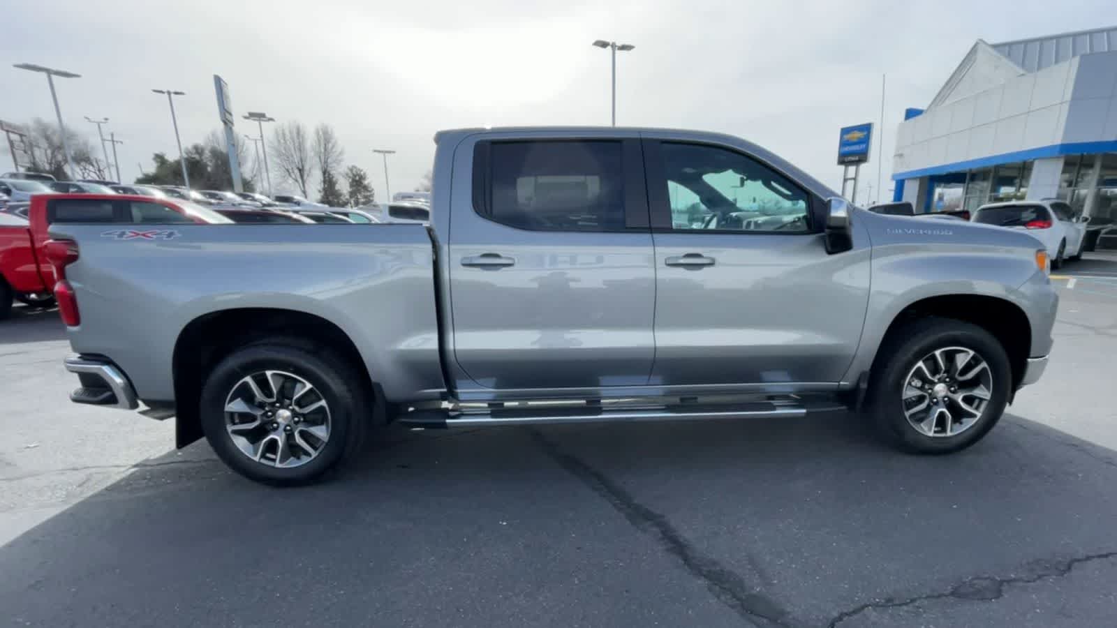 2024 Chevrolet Silverado 1500 LT 4WD Crew Cab 147 9