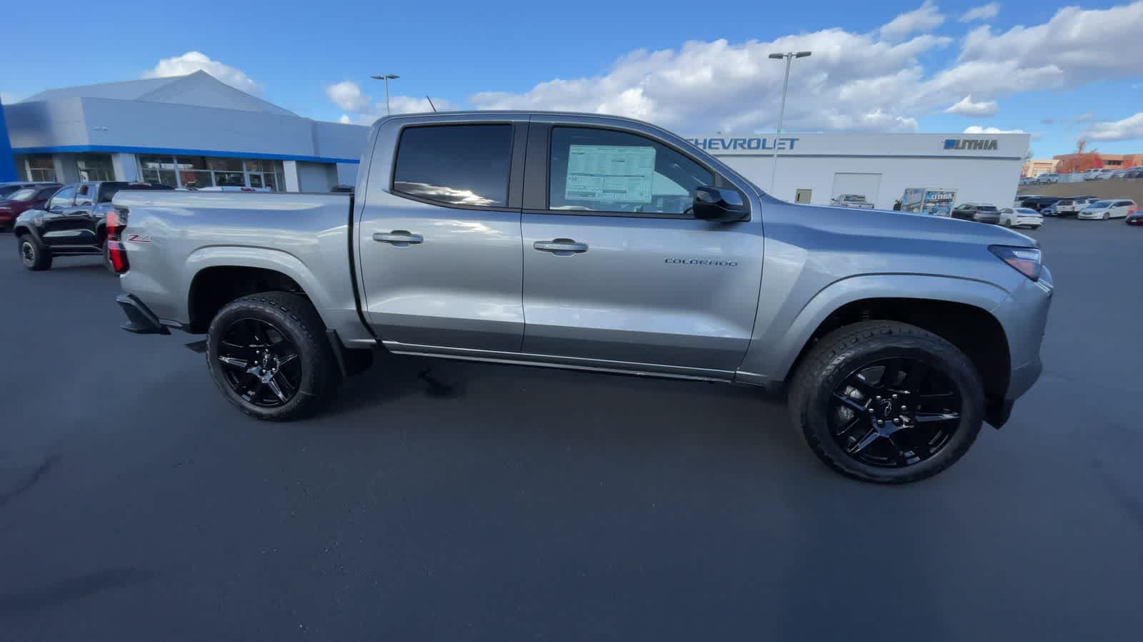 2024 Chevrolet Colorado 4WD Z71 Crew Cab 9