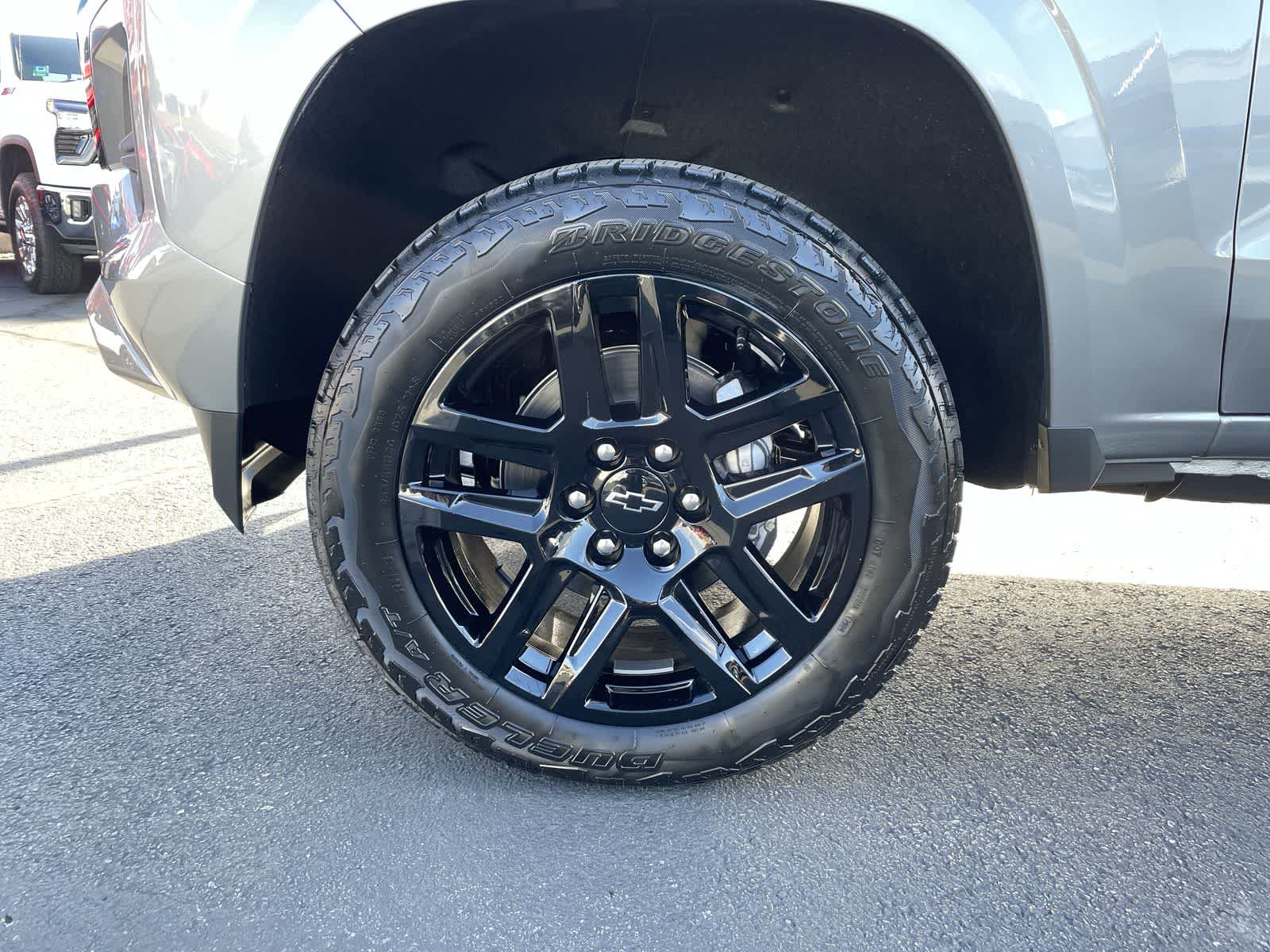 2024 Chevrolet Colorado 4WD Z71 Crew Cab 40