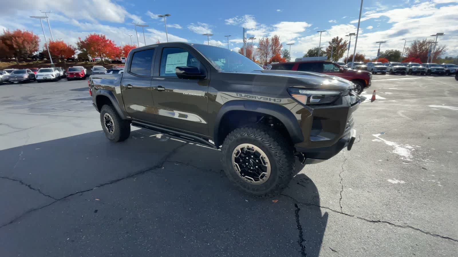 2024 Chevrolet Colorado 4WD ZR2 Crew Cab 2