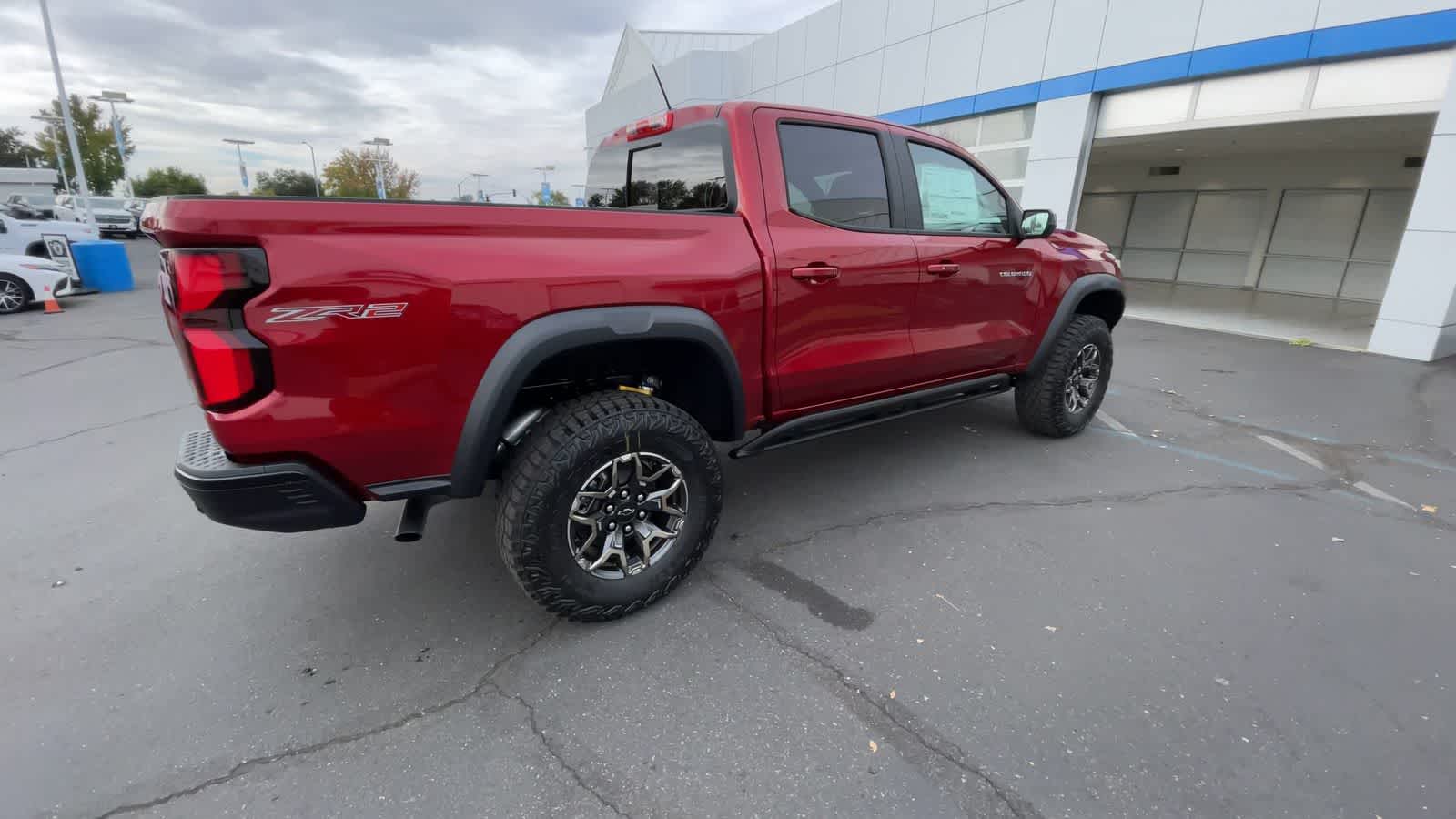 2024 Chevrolet Colorado 4WD ZR2 Crew Cab 8