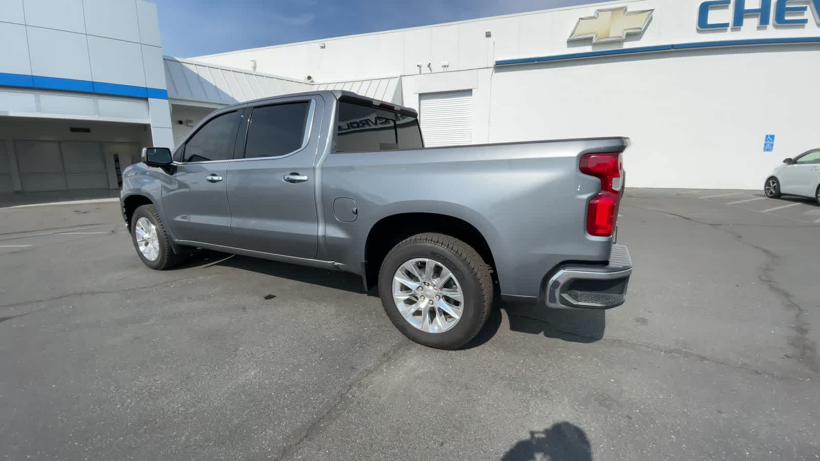 2019 Chevrolet Silverado 1500 LTZ 4WD Crew Cab 147 6