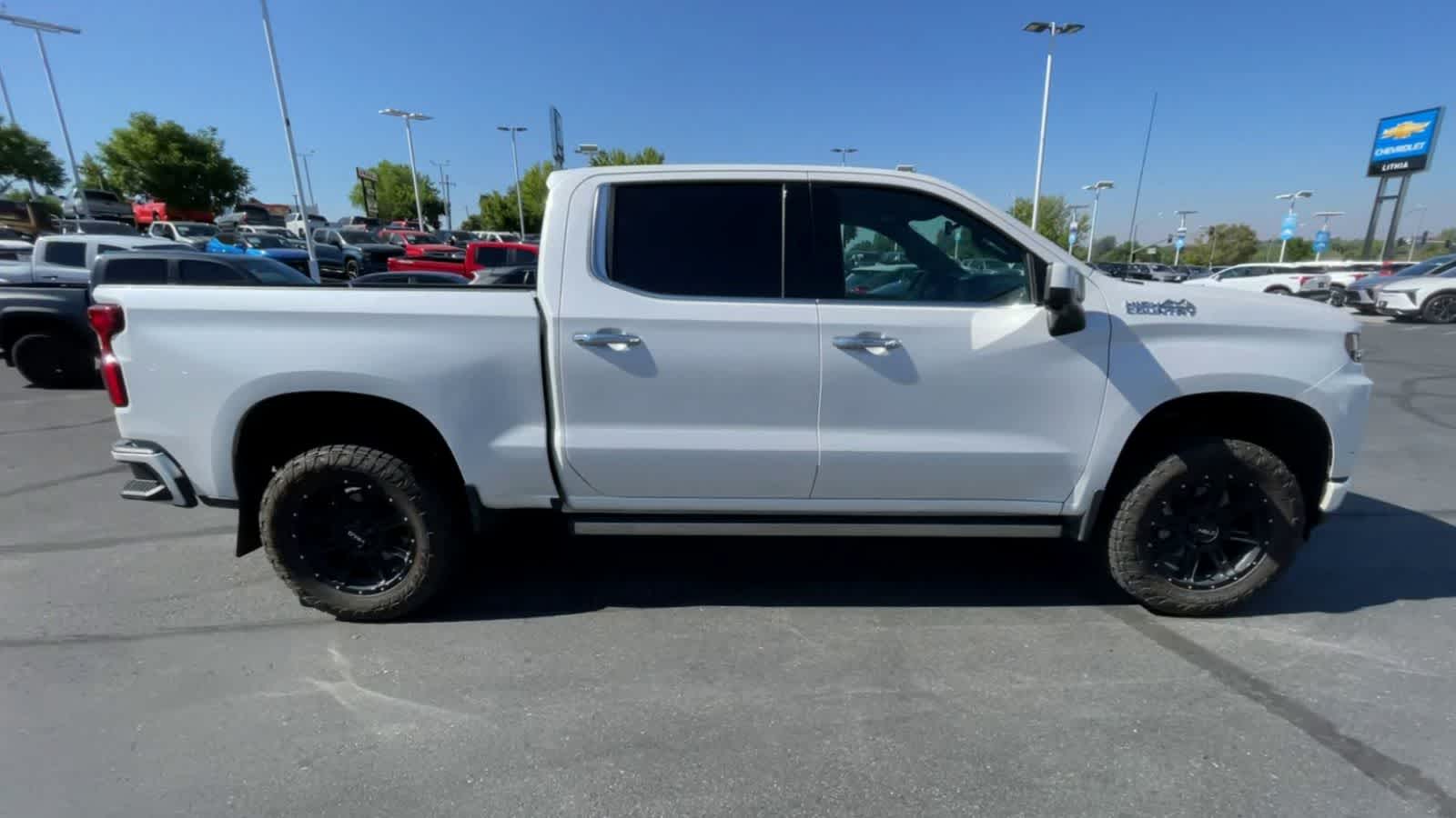 2019 Chevrolet Silverado 1500 High Country 4WD Crew Cab 147 9