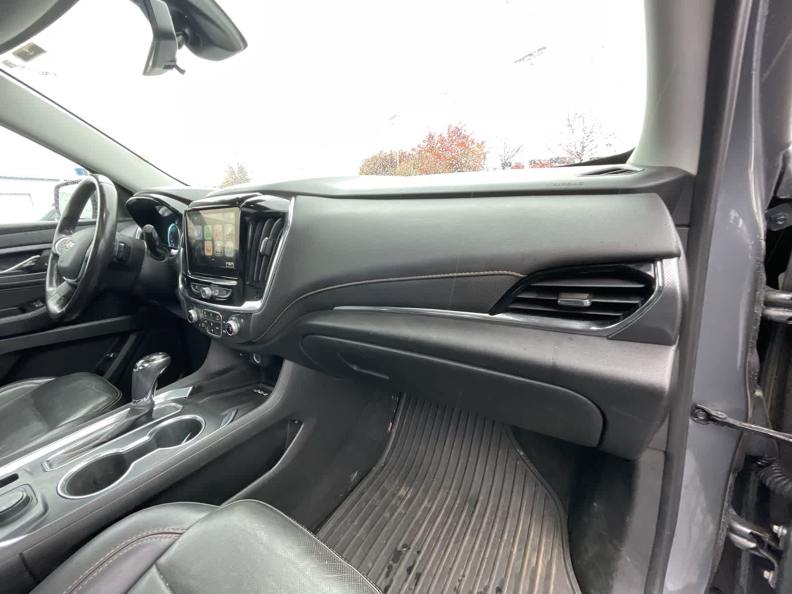 2018 Chevrolet Traverse Premier 36