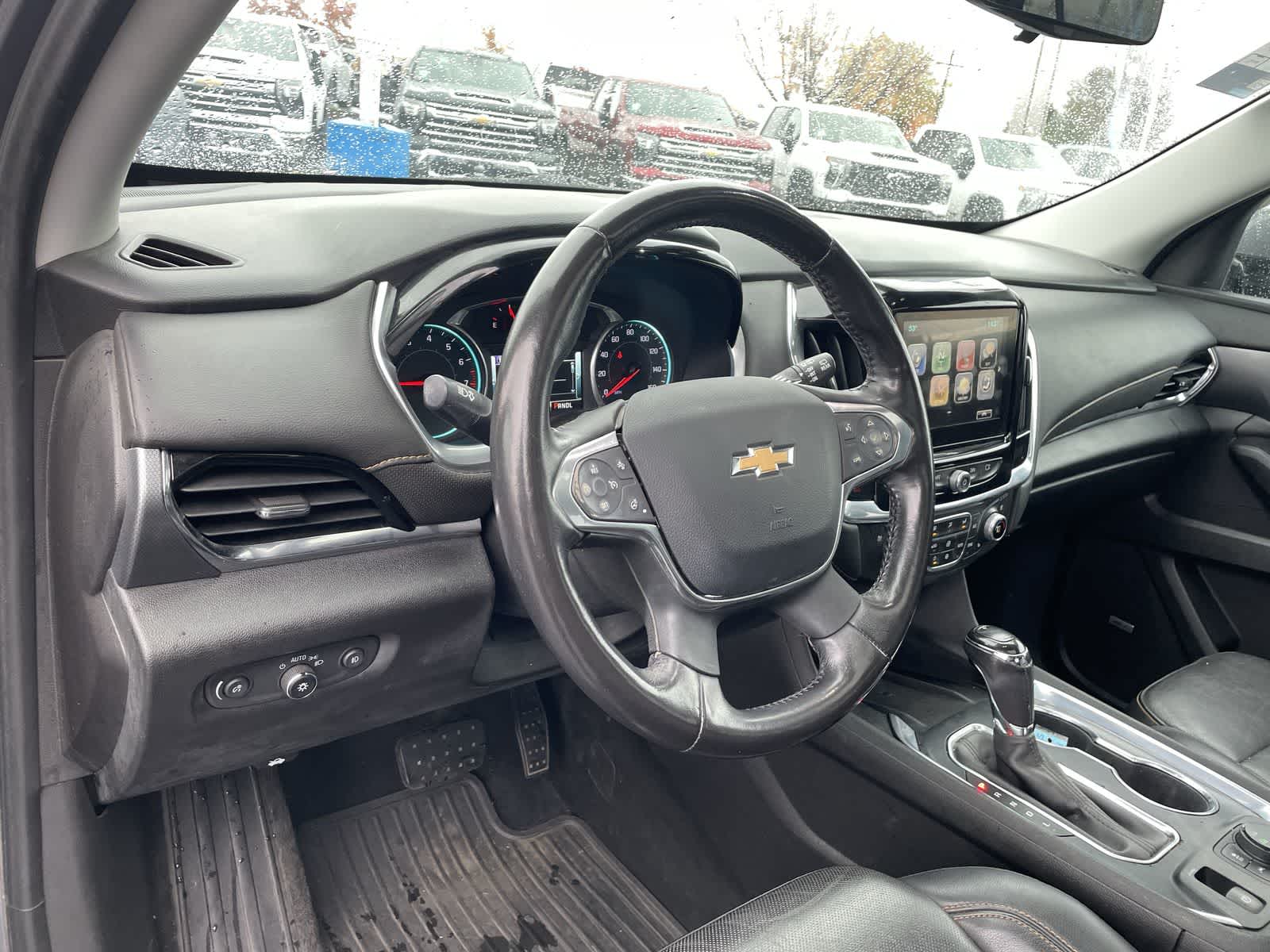 2018 Chevrolet Traverse Premier 16