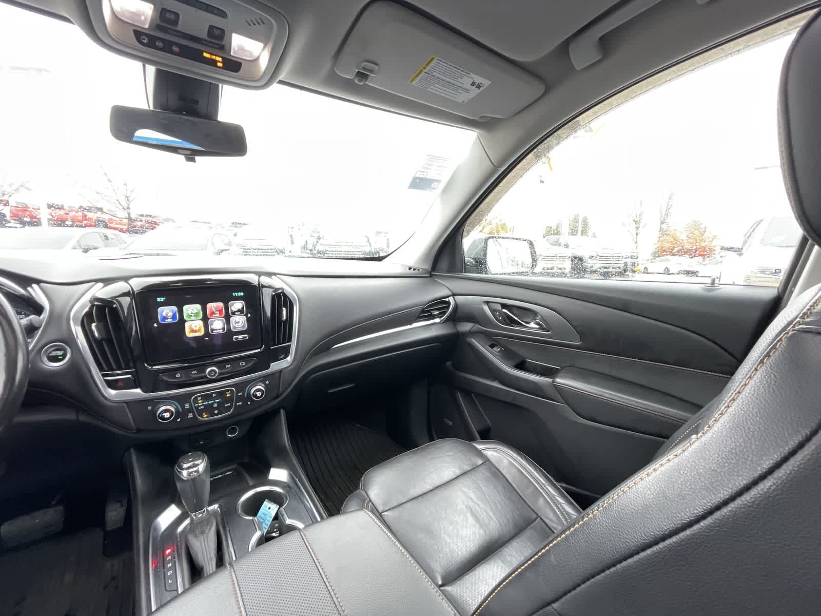 2018 Chevrolet Traverse Premier 11