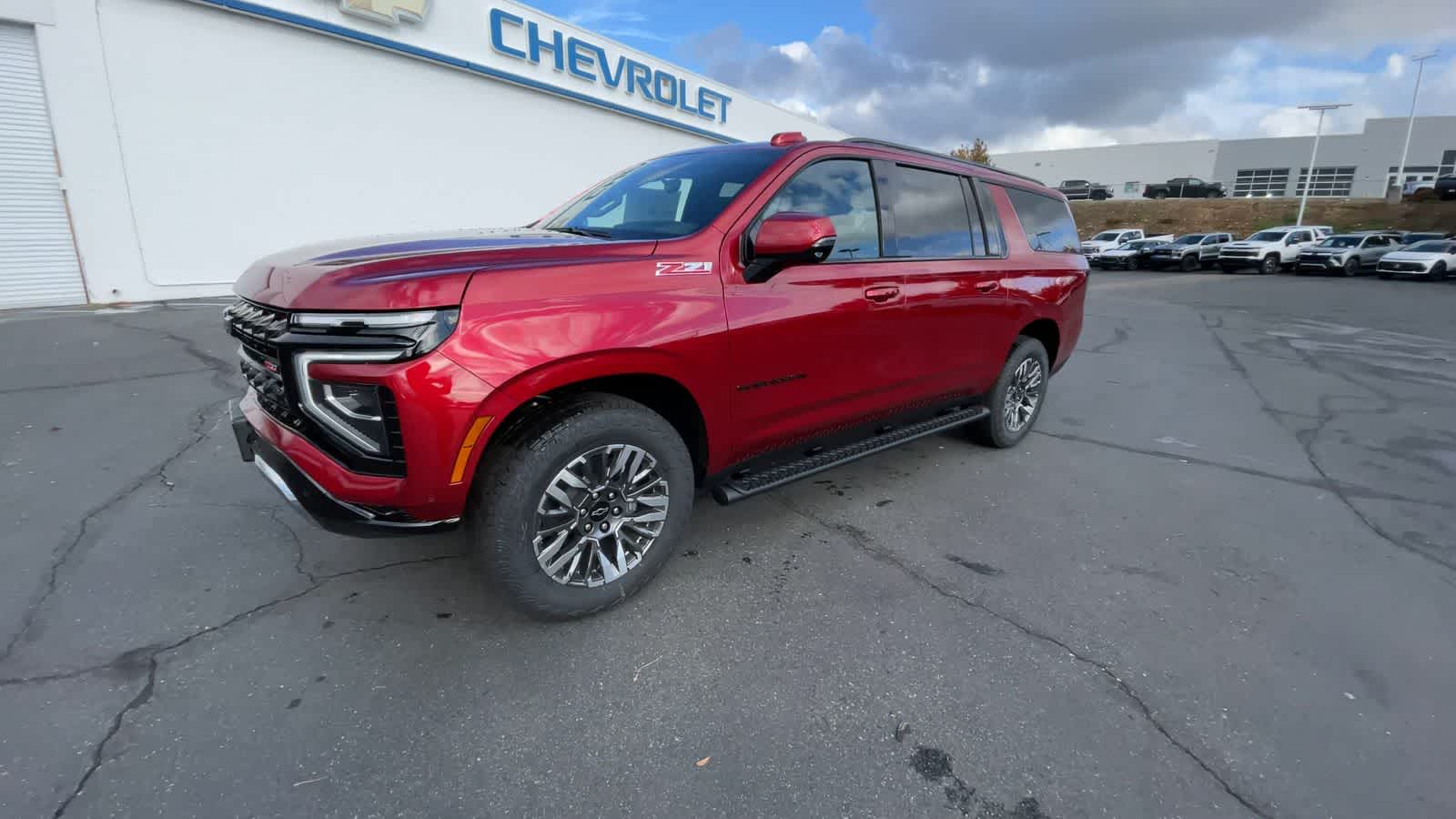 2025 Chevrolet Suburban Z71 4