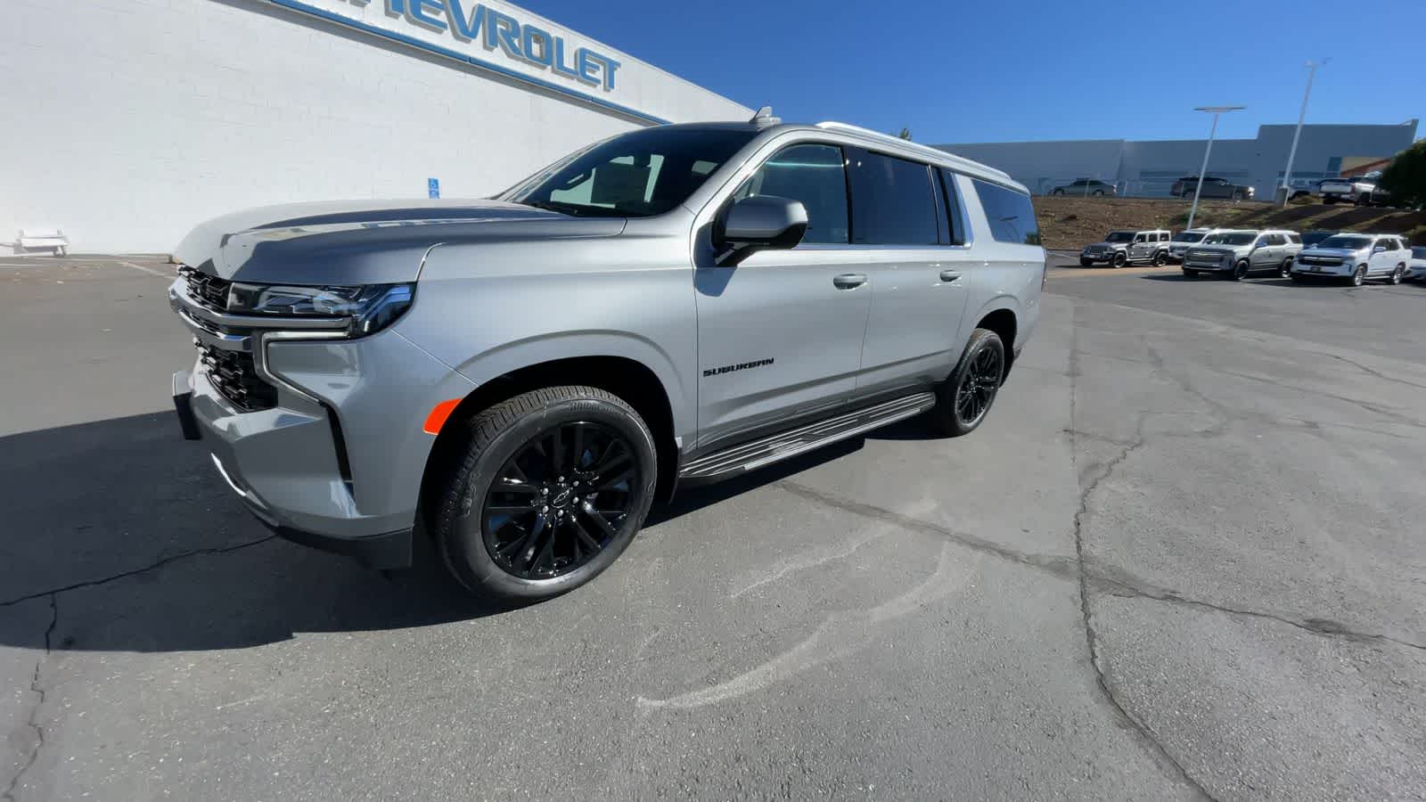 2024 Chevrolet Suburban LS 4